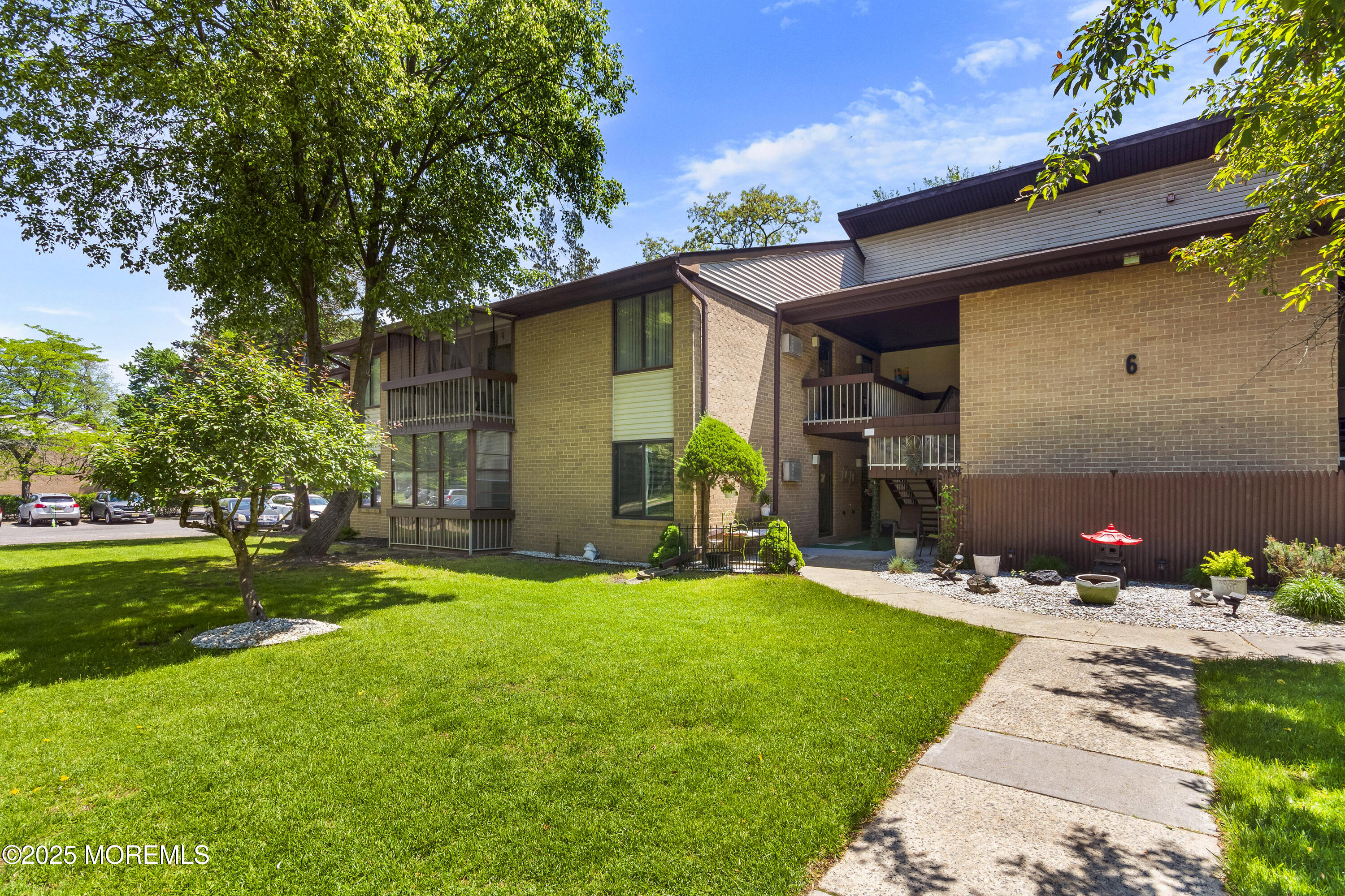 6 Pine Cluster Circle #F, Manalapan, New Jersey image 24