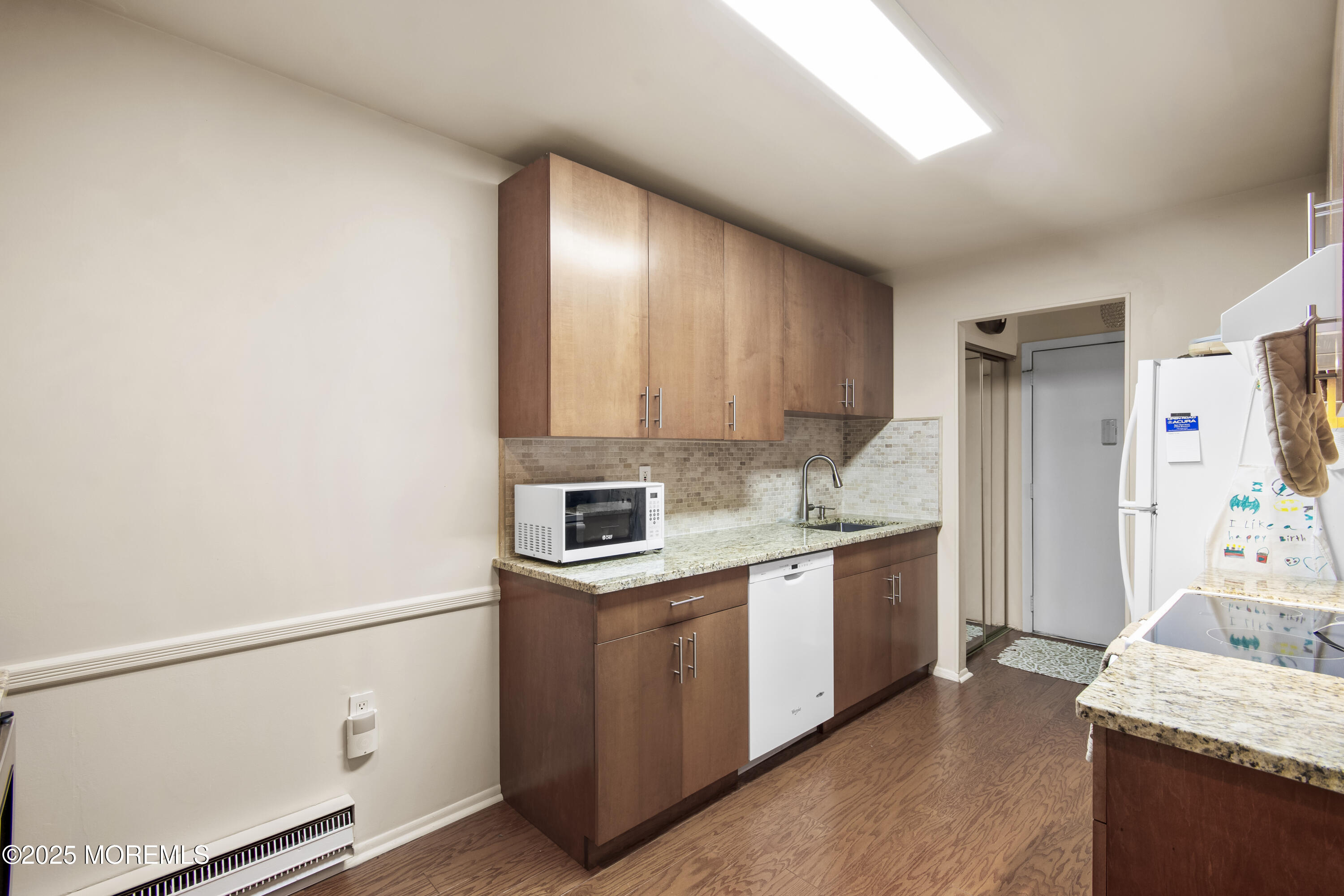 6 Pine Cluster Circle #F, Manalapan, New Jersey image 17