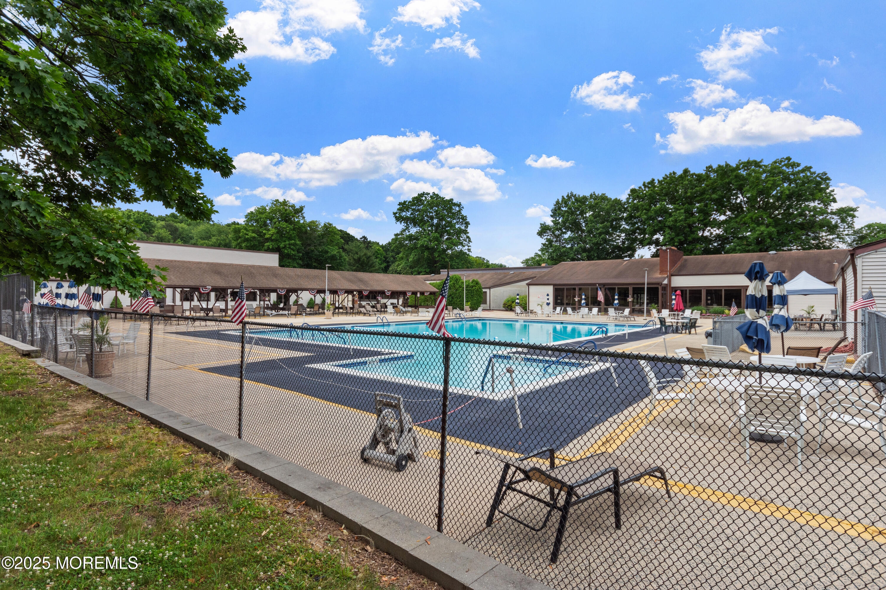 6 Pine Cluster Circle #F, Manalapan, New Jersey image 28