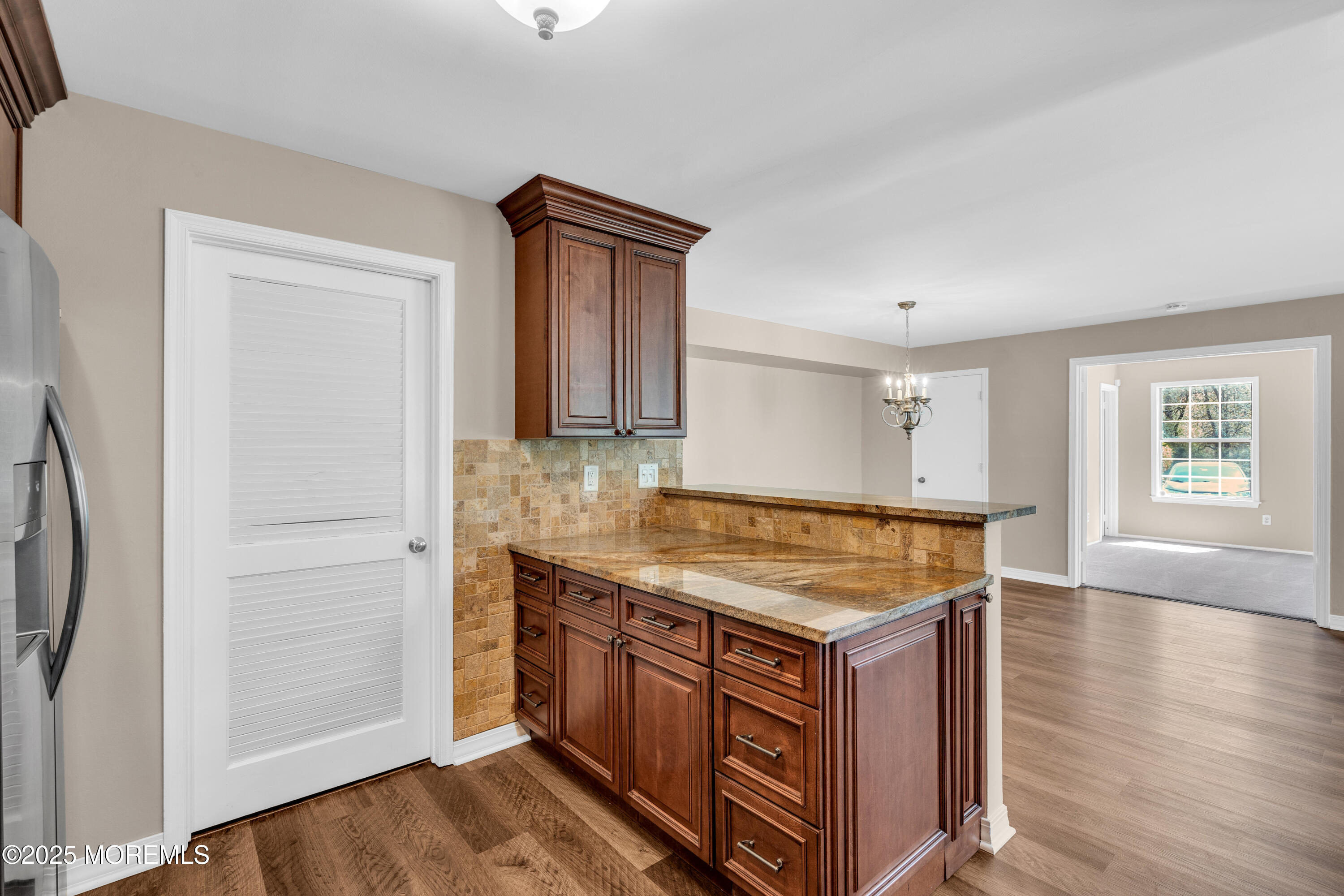 370 Mayfair Place, Morganville, New Jersey image 19