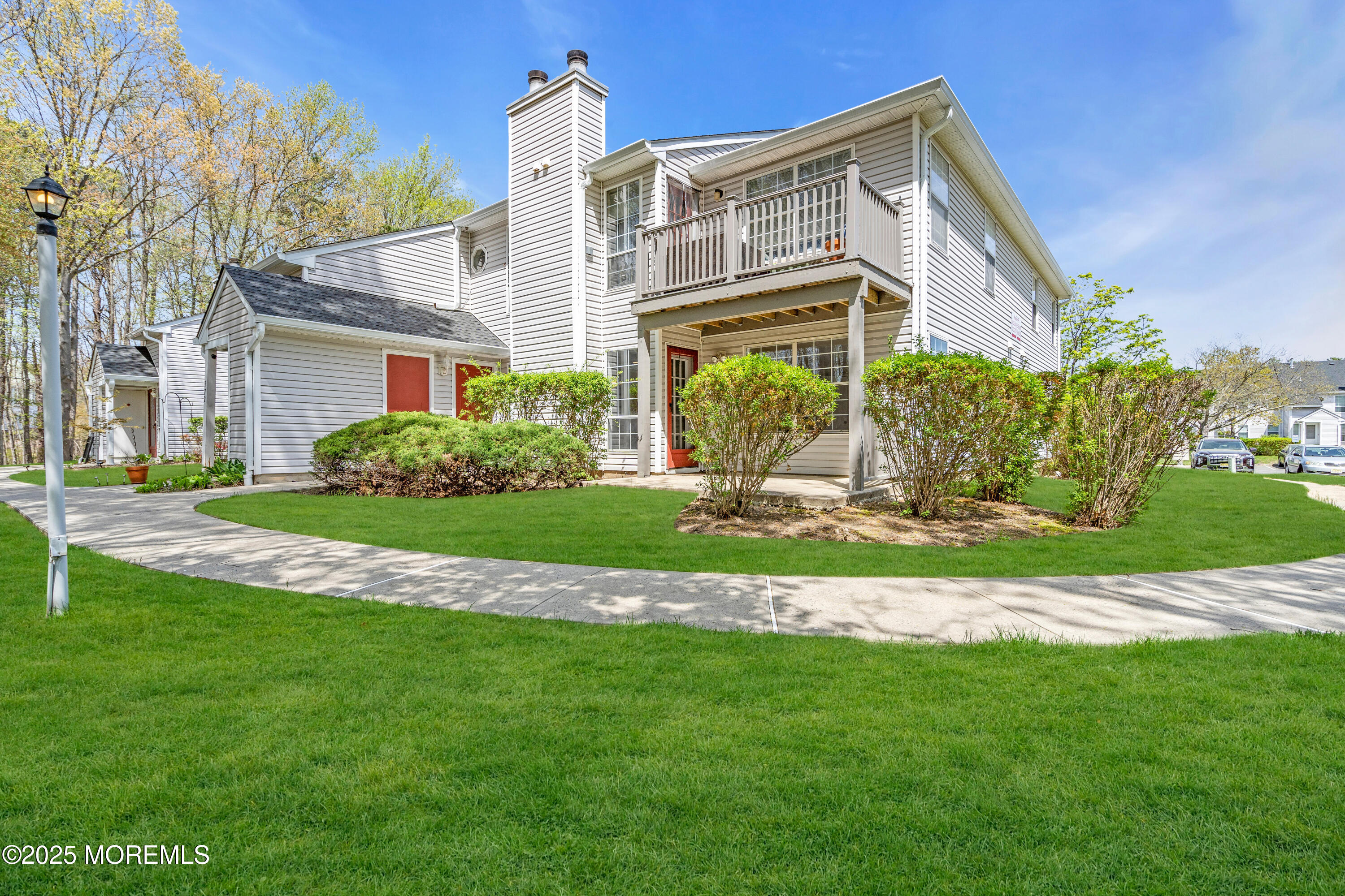 370 Mayfair Place, Morganville, New Jersey image 2