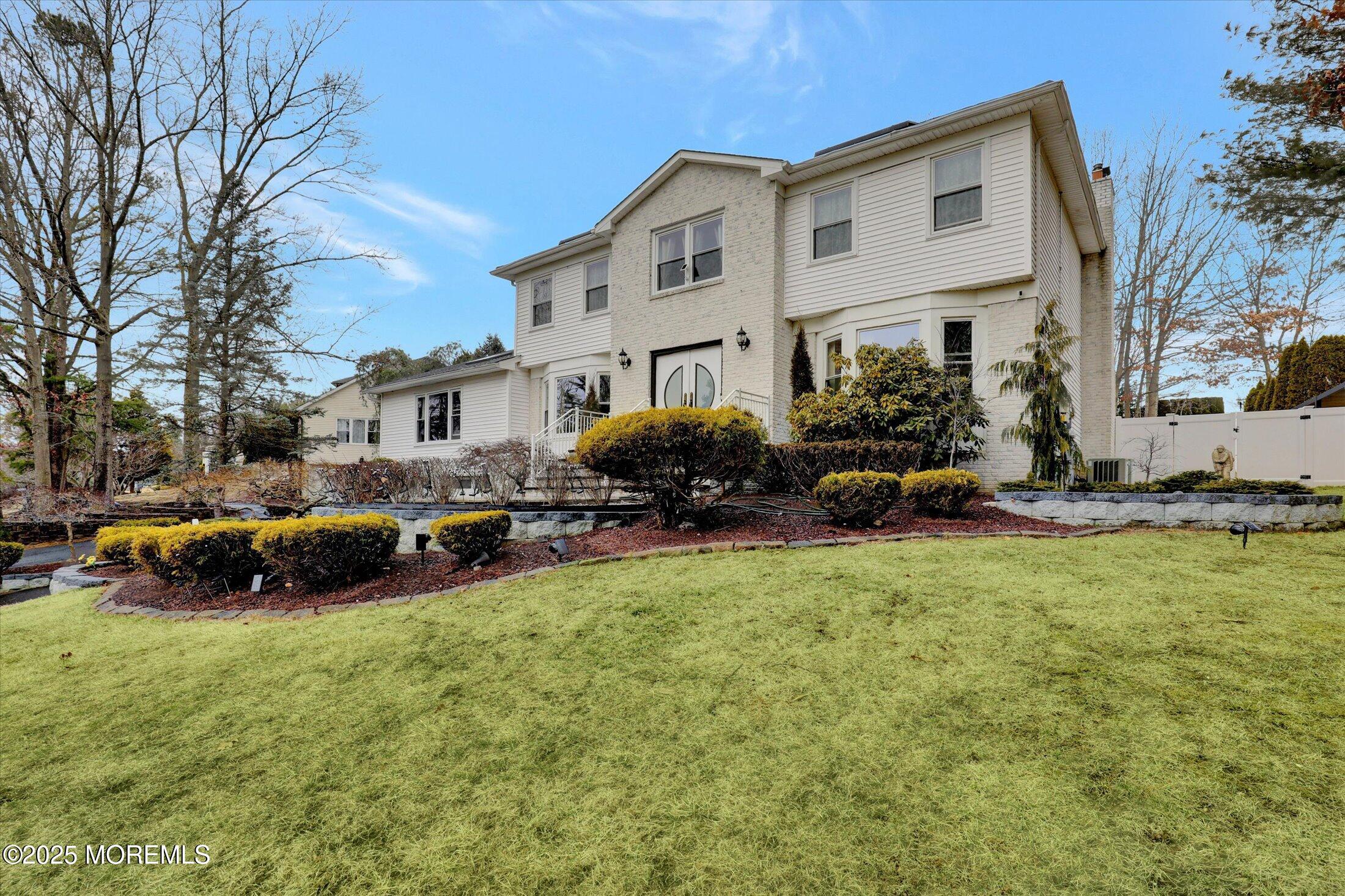 23 Country Oaks Drive, Manalapan, New Jersey image 6