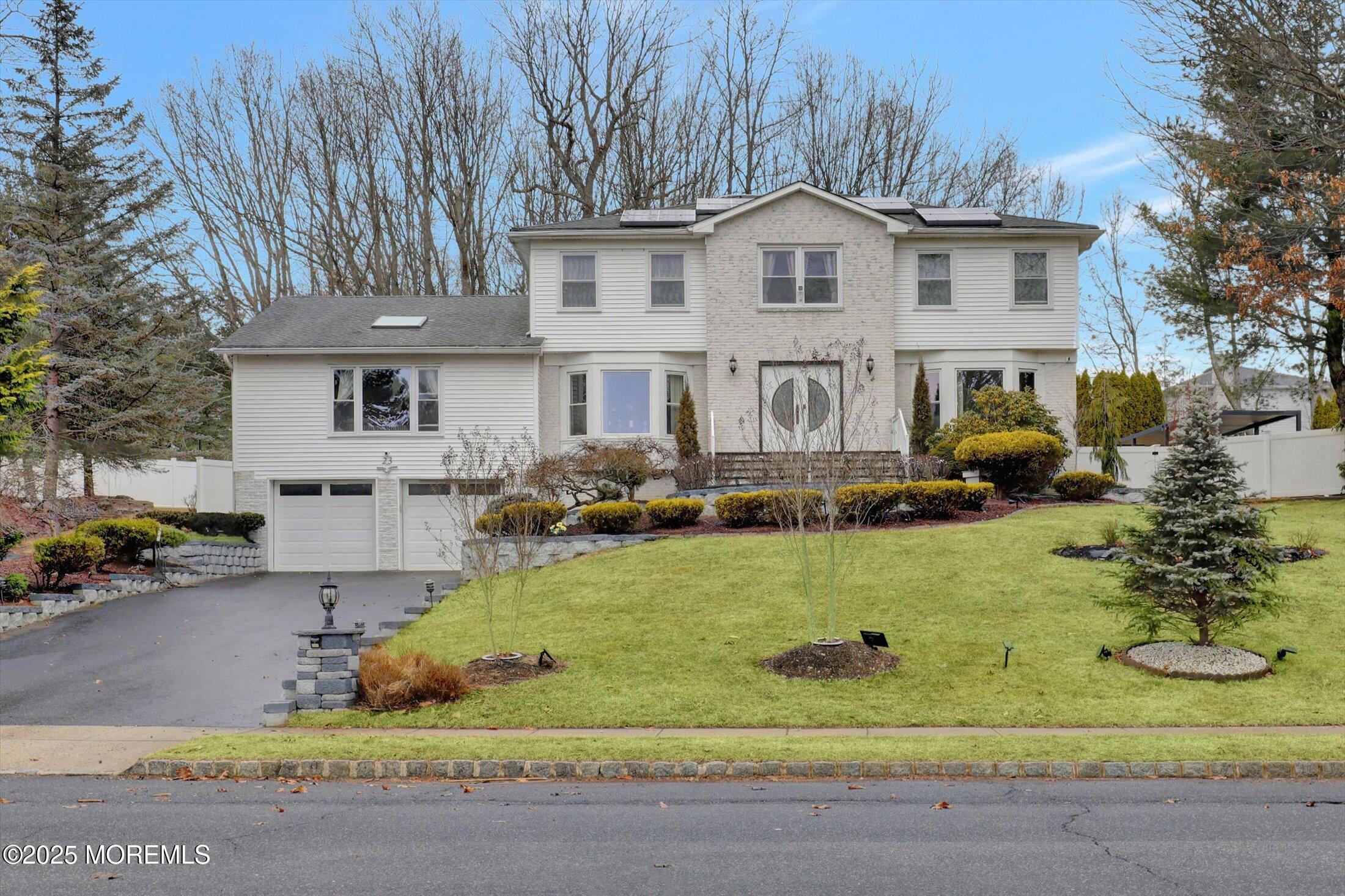 23 Country Oaks Drive, Manalapan, New Jersey image 2