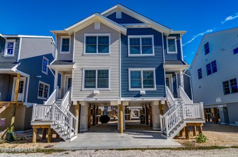 Condo For Rent - 19 Cummins Street<br/> Mantoloking, NJ 08738