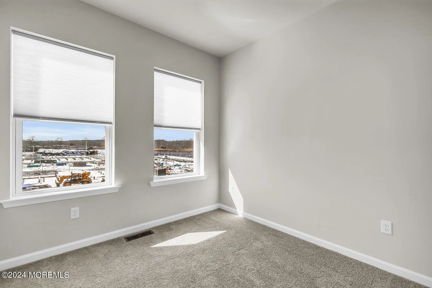 Oceanport, New Jersey 07757, United States, 4 Bedrooms Bedrooms, ,4 BathroomsBathrooms,Residential,Pending,105984