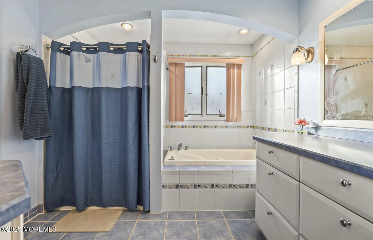 16 Locust Avenue, Jackson, New Jersey image 38