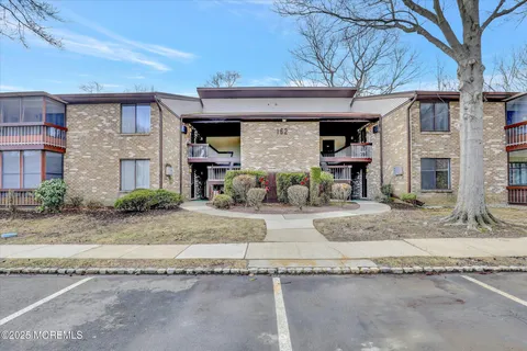162 Cross Slope Court Unit B, Manalapan, NJ 07726 - MLS#: 22506362