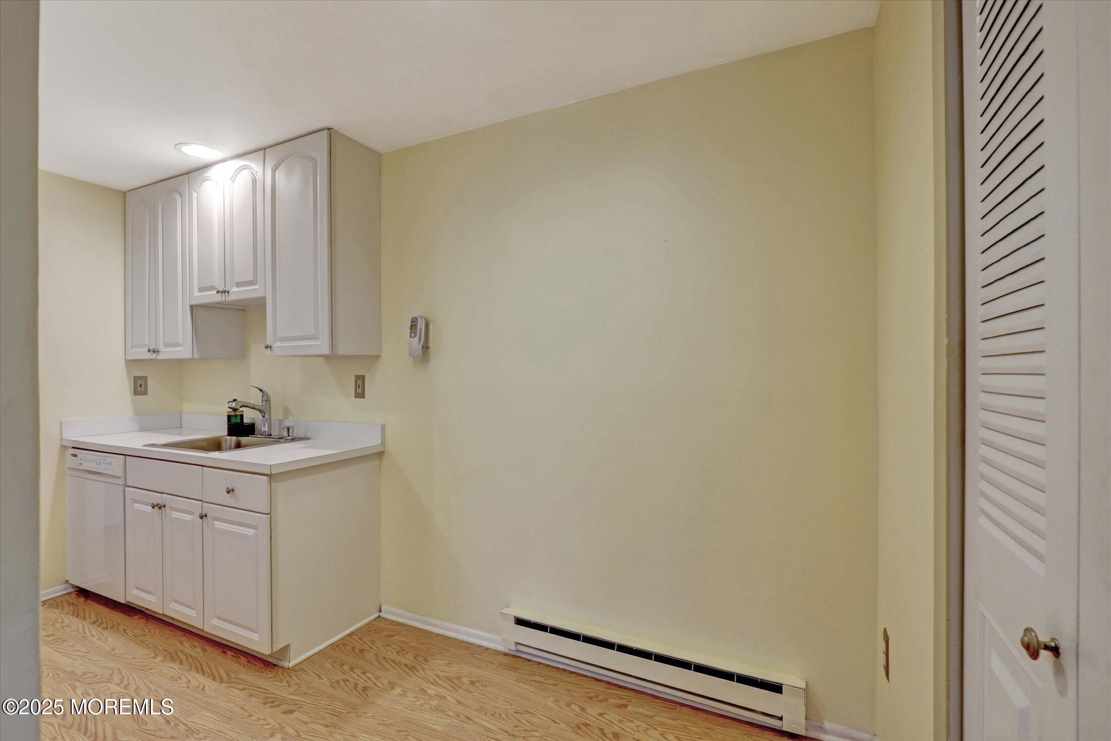 162 Cross Slope Court #B, Manalapan, New Jersey image 13