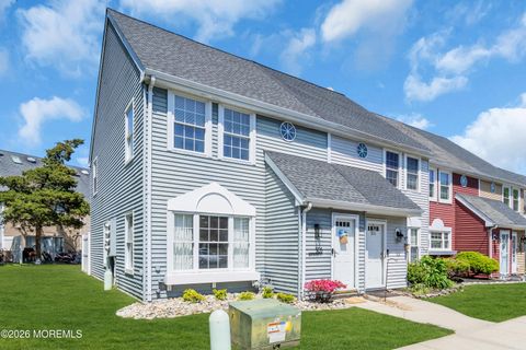 305 Beach Plum Court Tuckerton NJ 08087