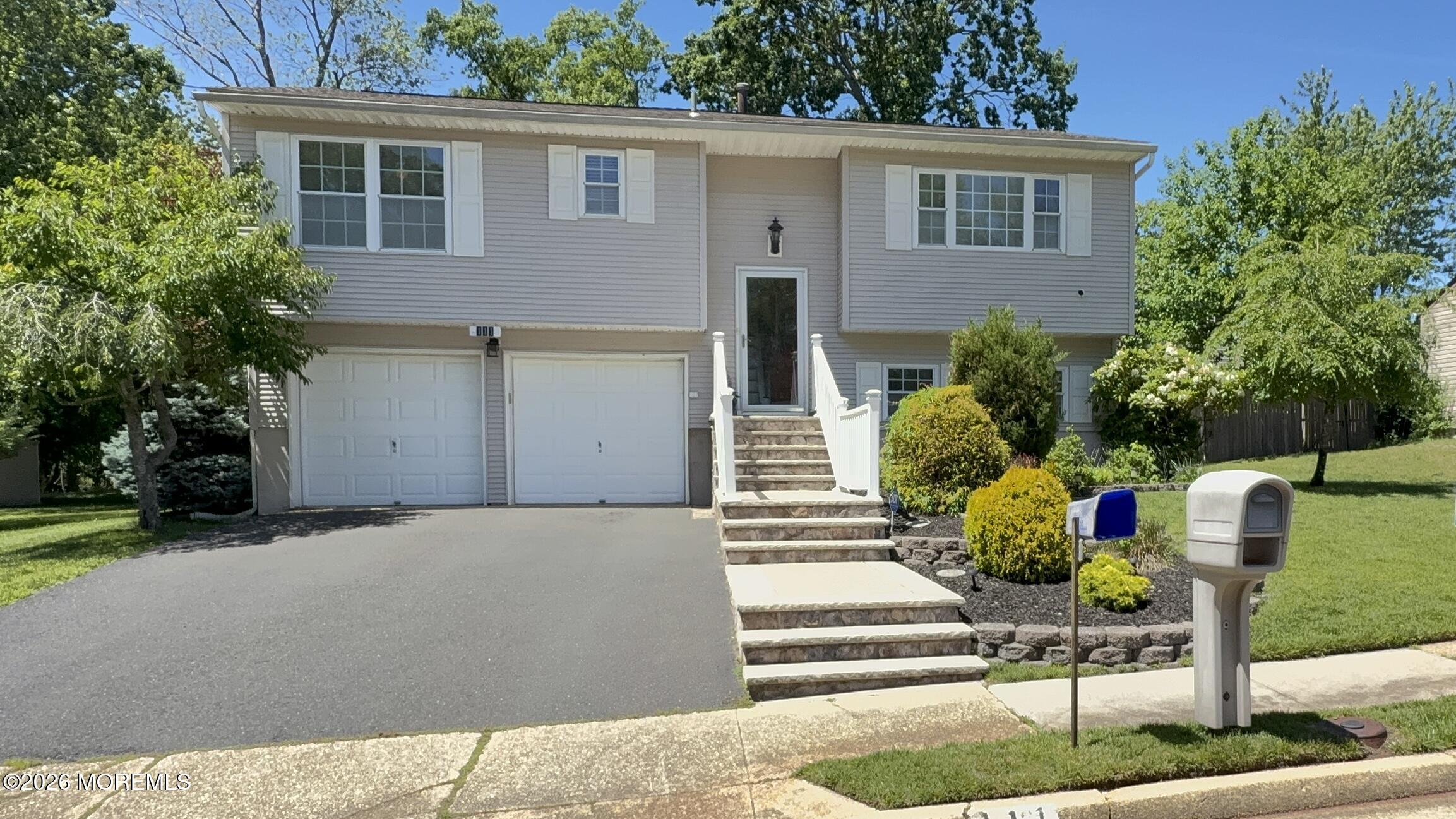 111 Spray Boulevard - Photo 3