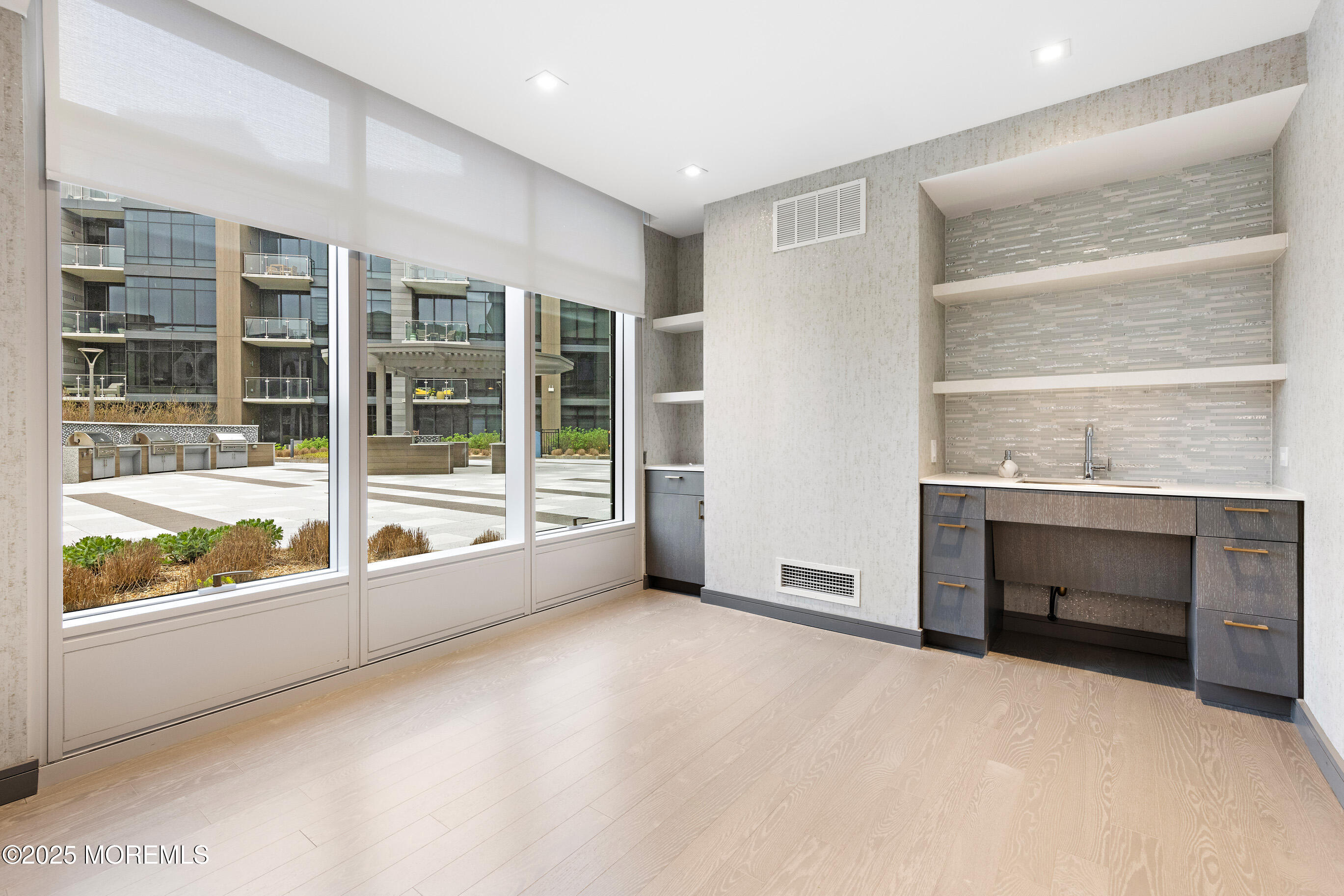 15 Morris Avenue #411, Long Branch, New Jersey image 32