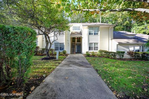 Condo For Sale - 335 Sunshine Court<br/> Englishtown, NJ 07726