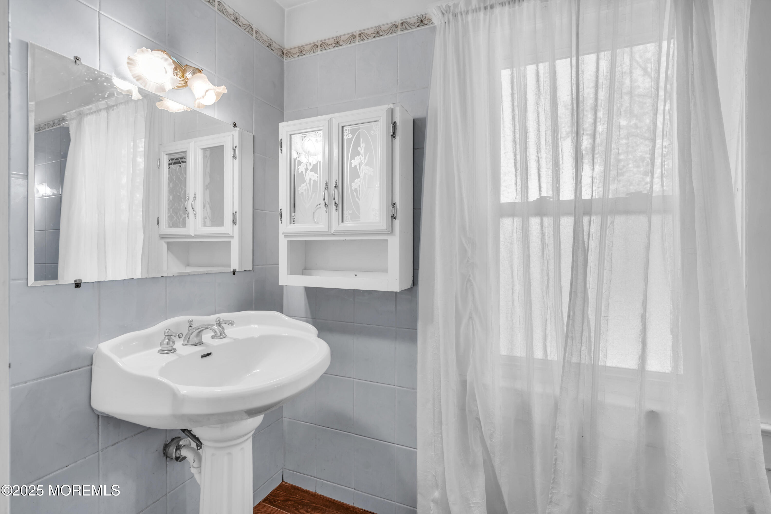 125 W Main Street, Freehold, New Jersey image 23