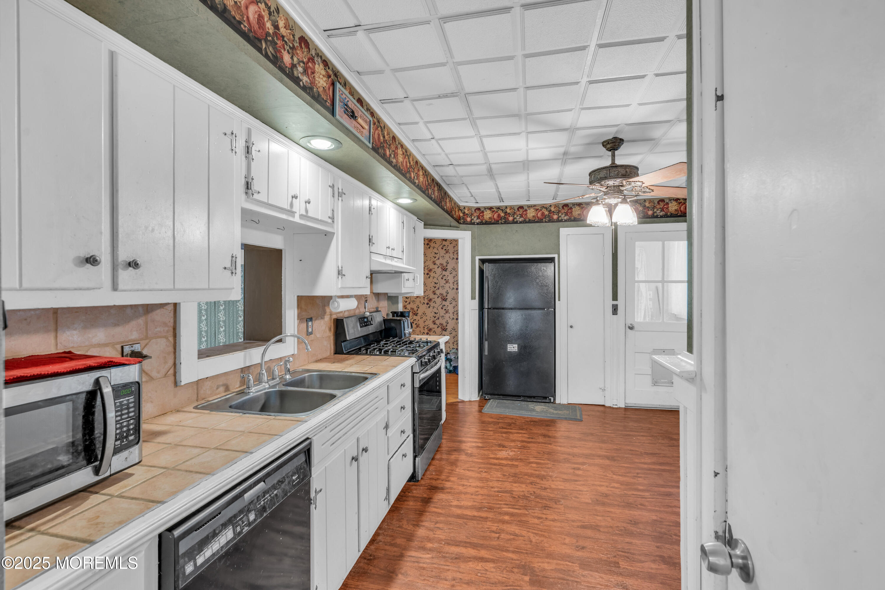 125 W Main Street, Freehold, New Jersey image 14