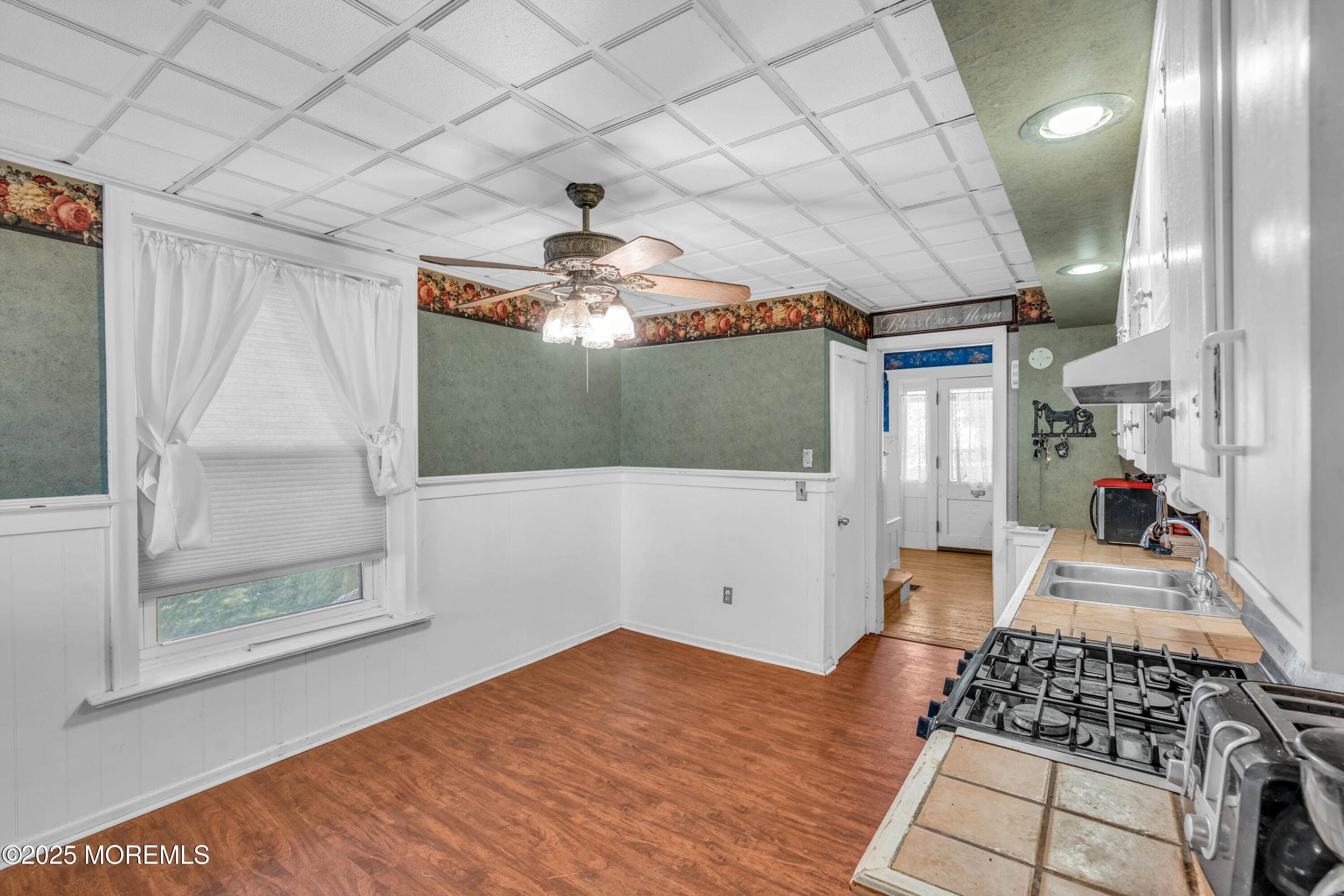 125 W Main Street, Freehold, New Jersey image 17