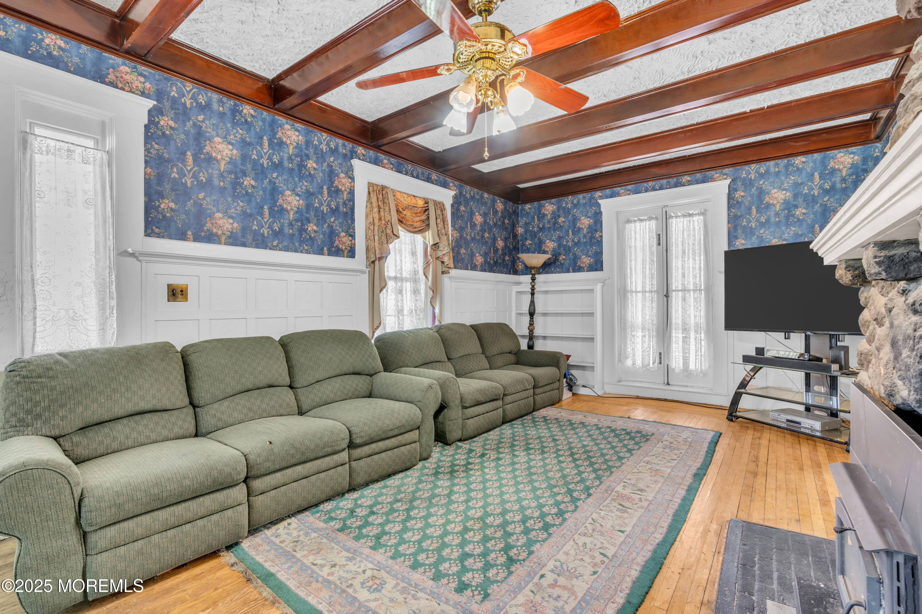 125 W Main Street, Freehold, New Jersey image 18