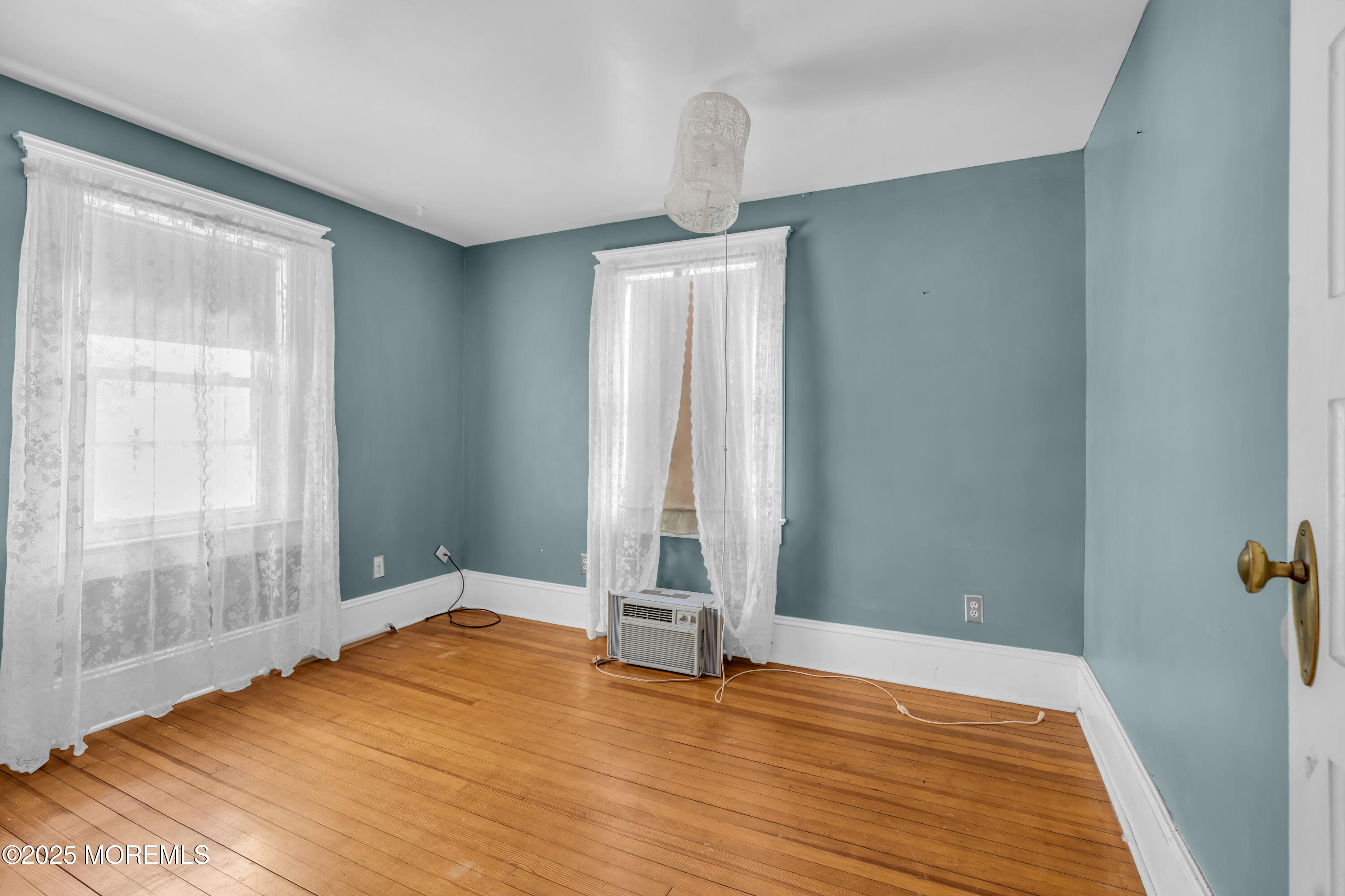 125 W Main Street, Freehold, New Jersey image 28