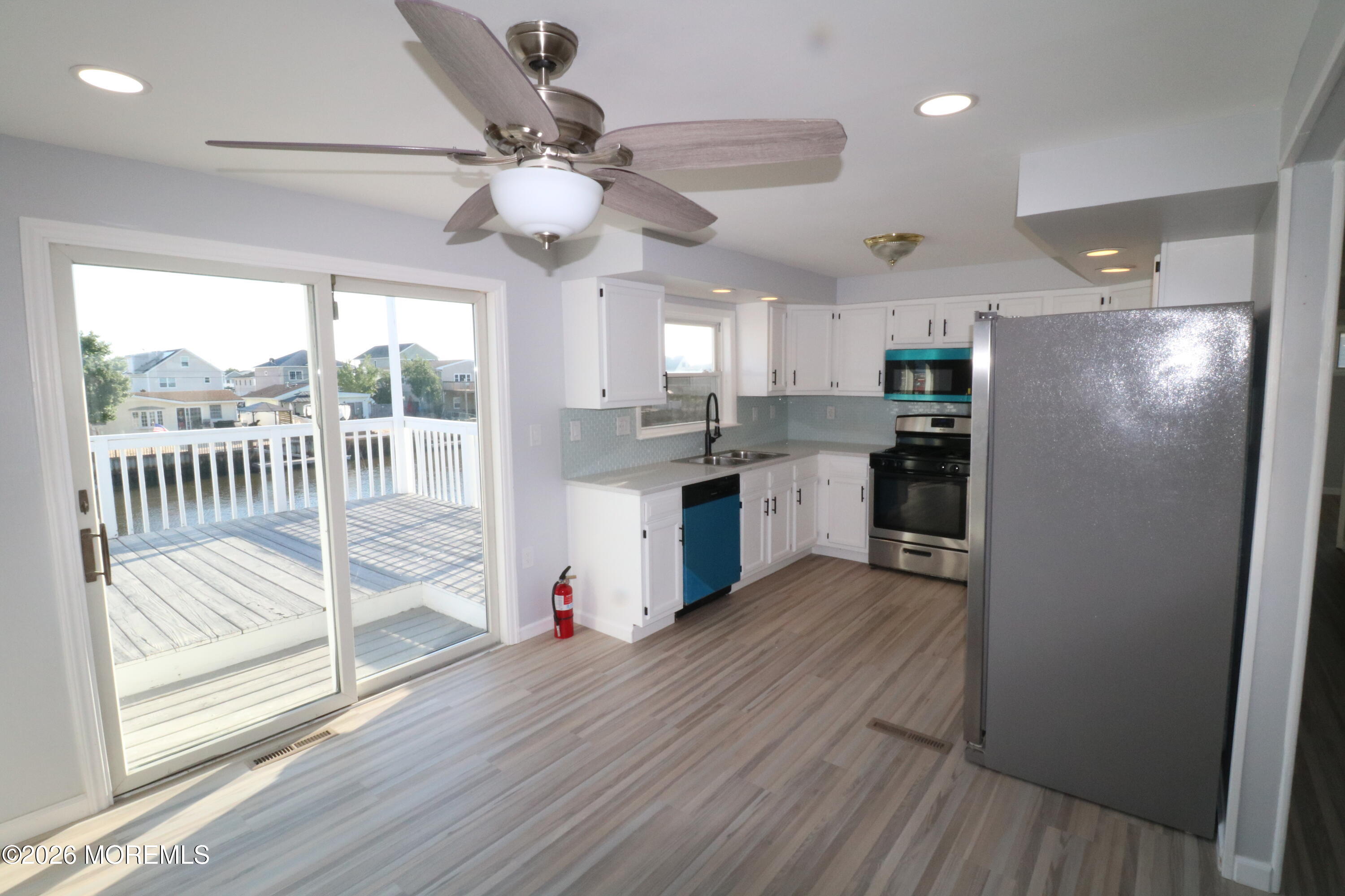 17 W Delaware Drive
