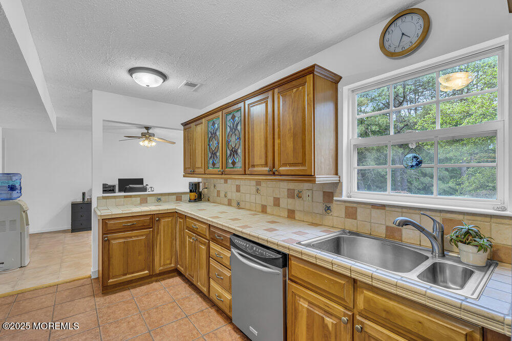 810 Blenheim Drive, Brick, New Jersey image 13