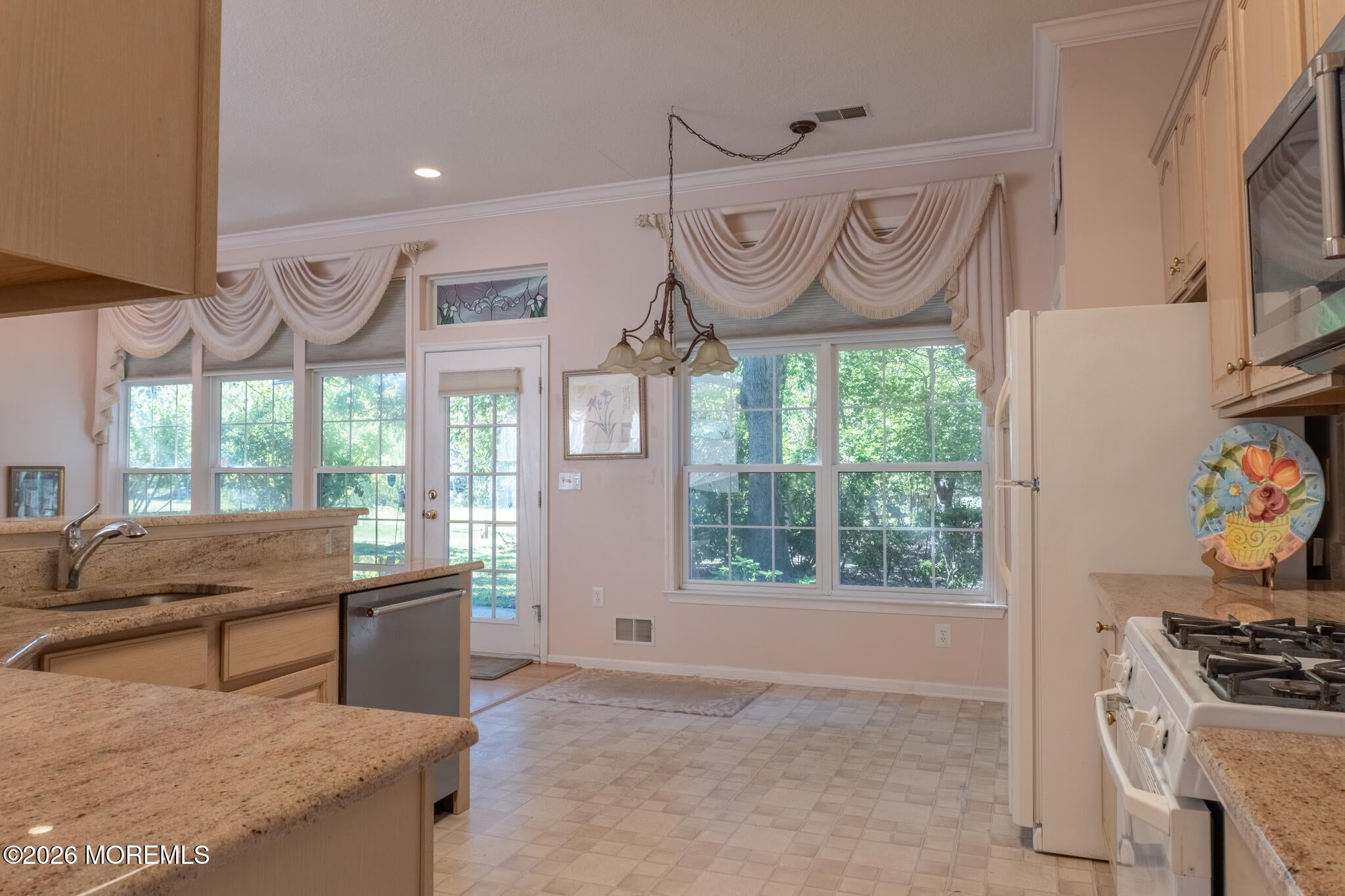 50 Summerwinds Drive