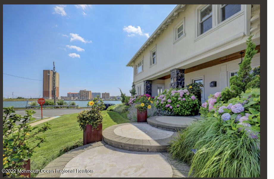 1 S Ocean Avenue