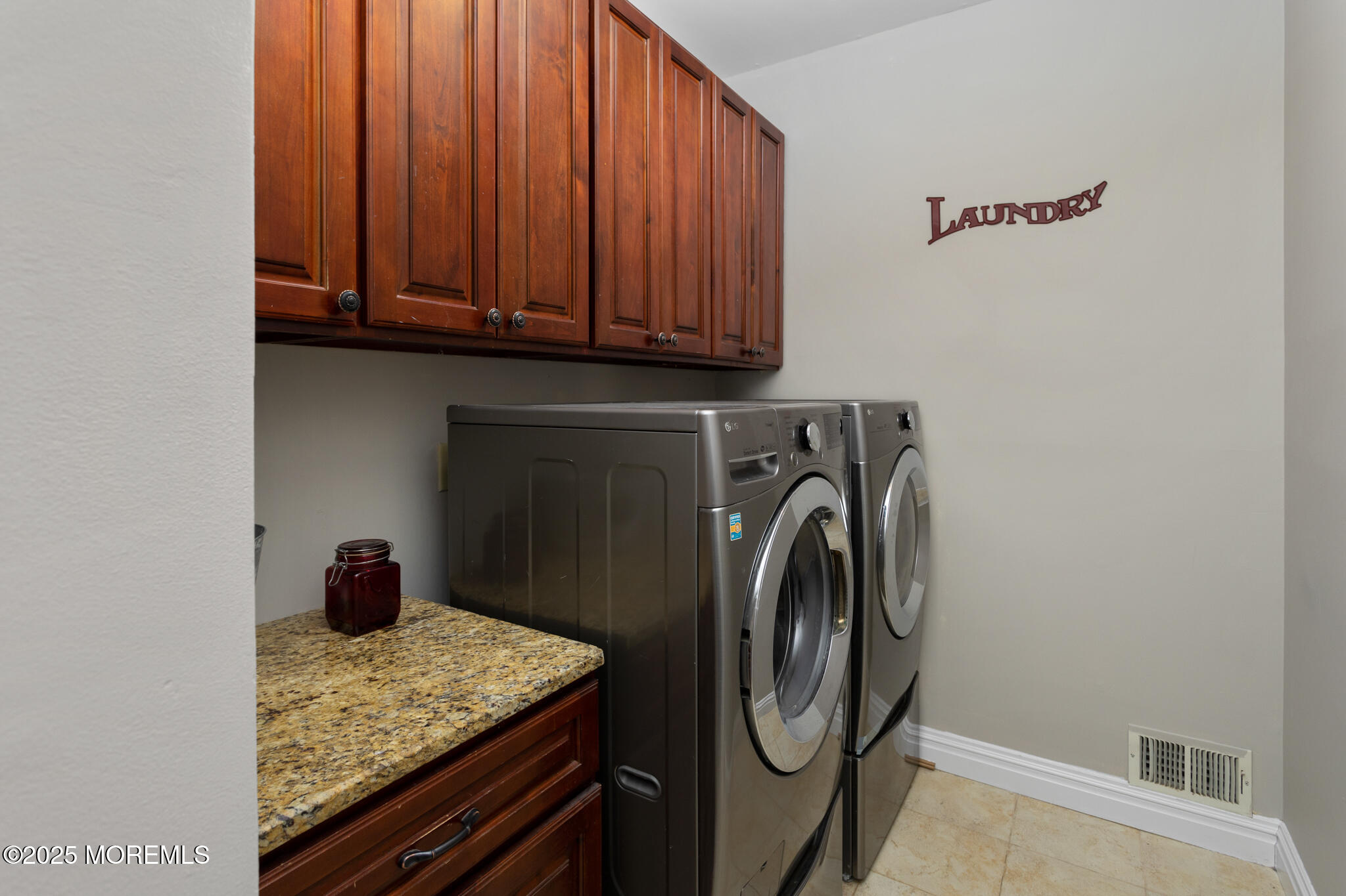 21 Sheffield Drive, Freehold, New Jersey image 48