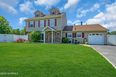 Photo of 3 Rachel Court, Howell, NJ 07731 (MLS # 22529608)