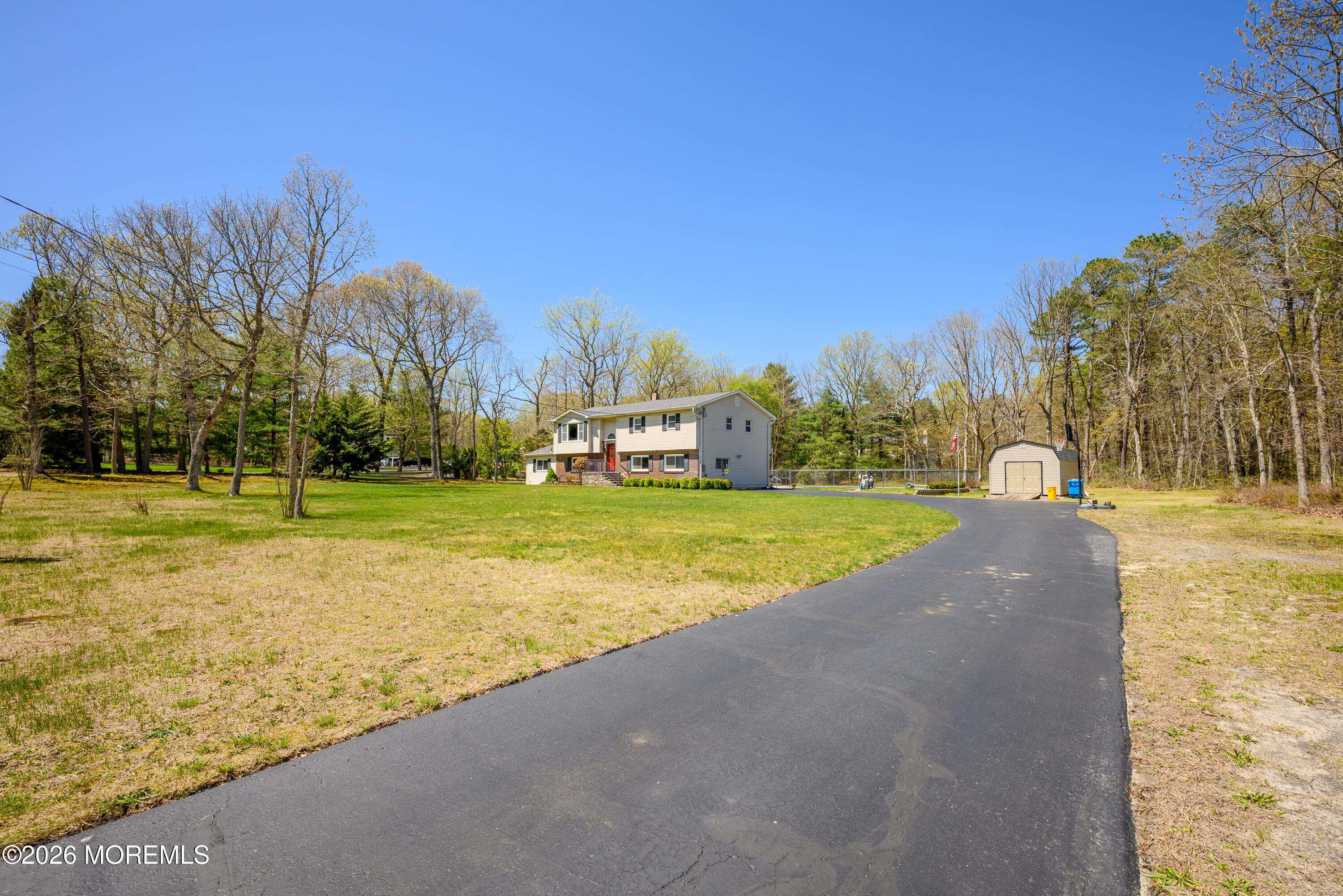 600 Oakwood Ave-56