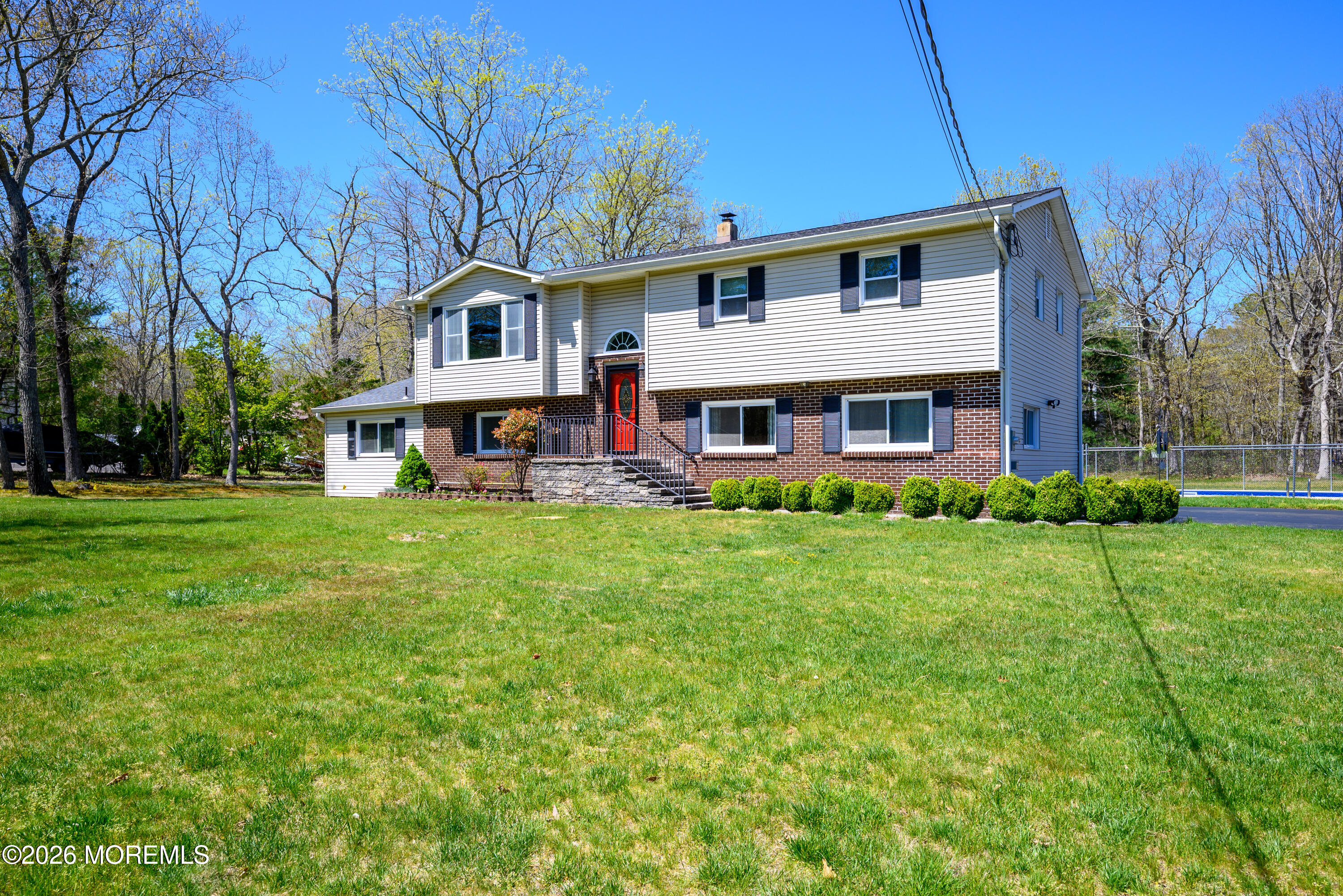 600 Oakwood Ave-49