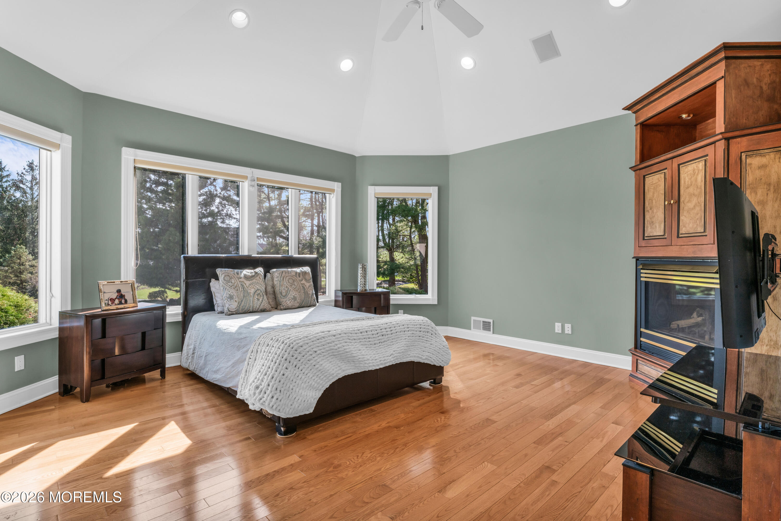 Manalapan, New Jersey, 07726, United States, 5 Bedrooms Bedrooms, ,5 BathroomsBathrooms,Residential,Active,2030061