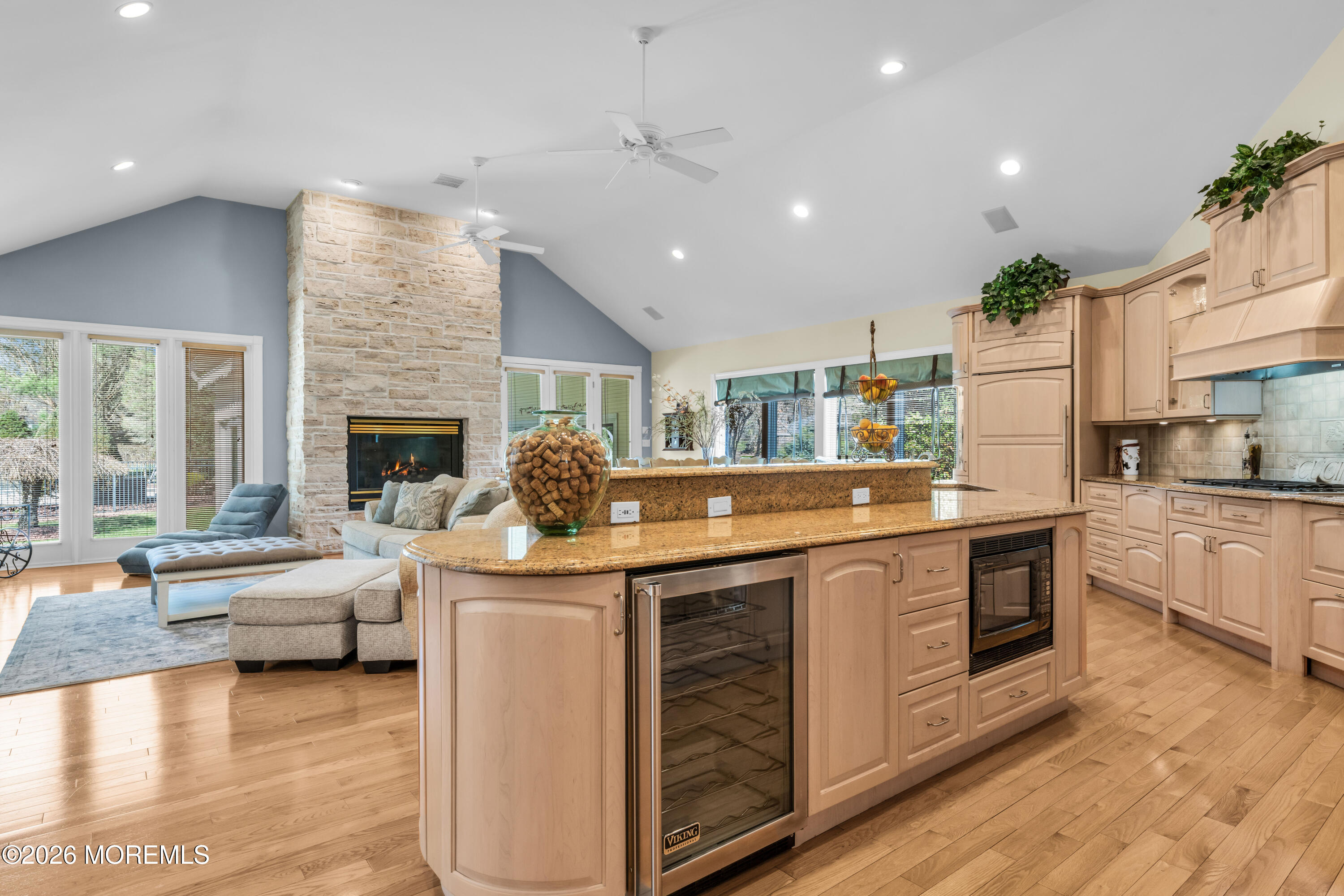 Manalapan, New Jersey, 07726, United States, 5 Bedrooms Bedrooms, ,5 BathroomsBathrooms,Residential,Active,2030061