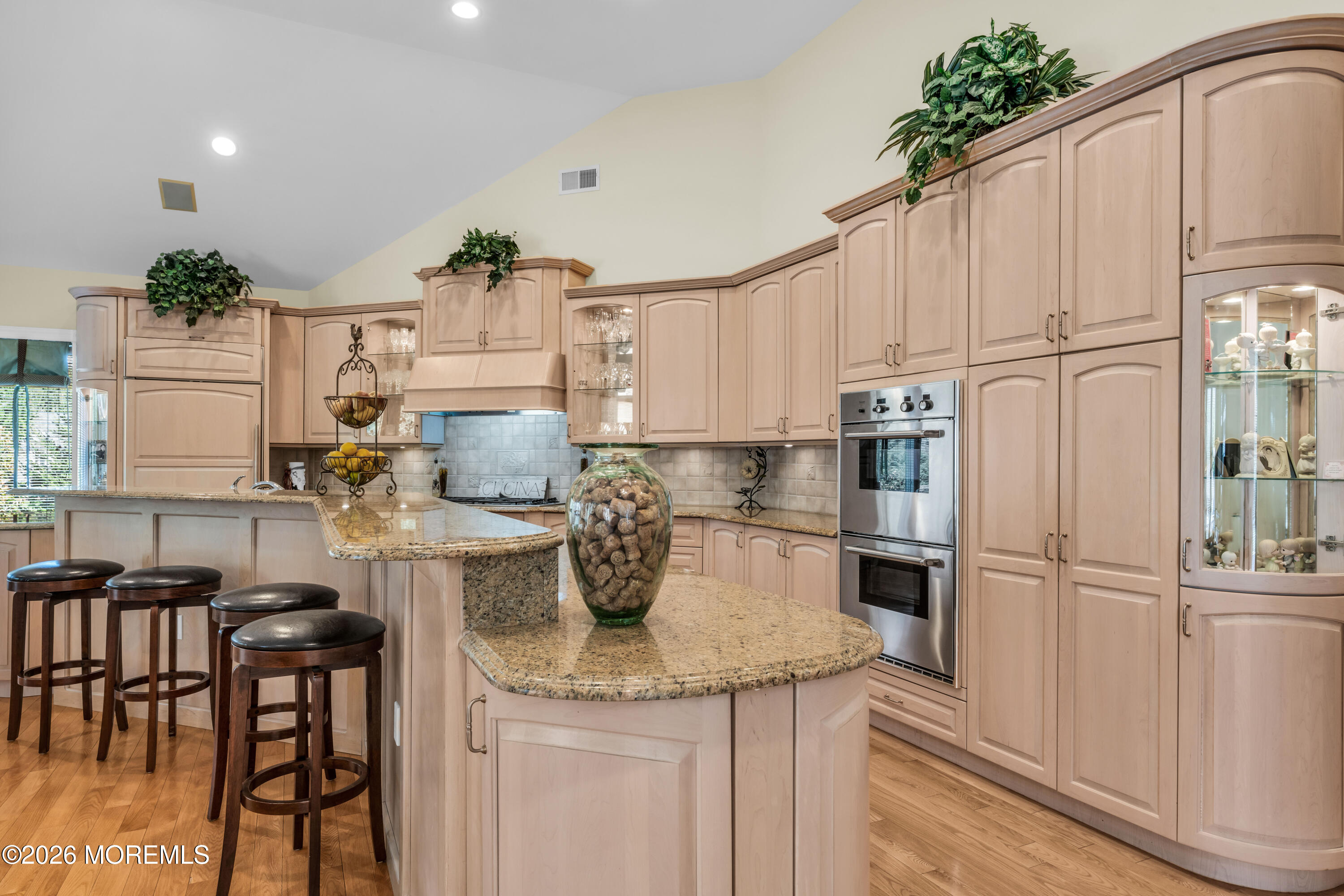 Manalapan, New Jersey, 07726, United States, 5 Bedrooms Bedrooms, ,5 BathroomsBathrooms,Residential,Active,2030061