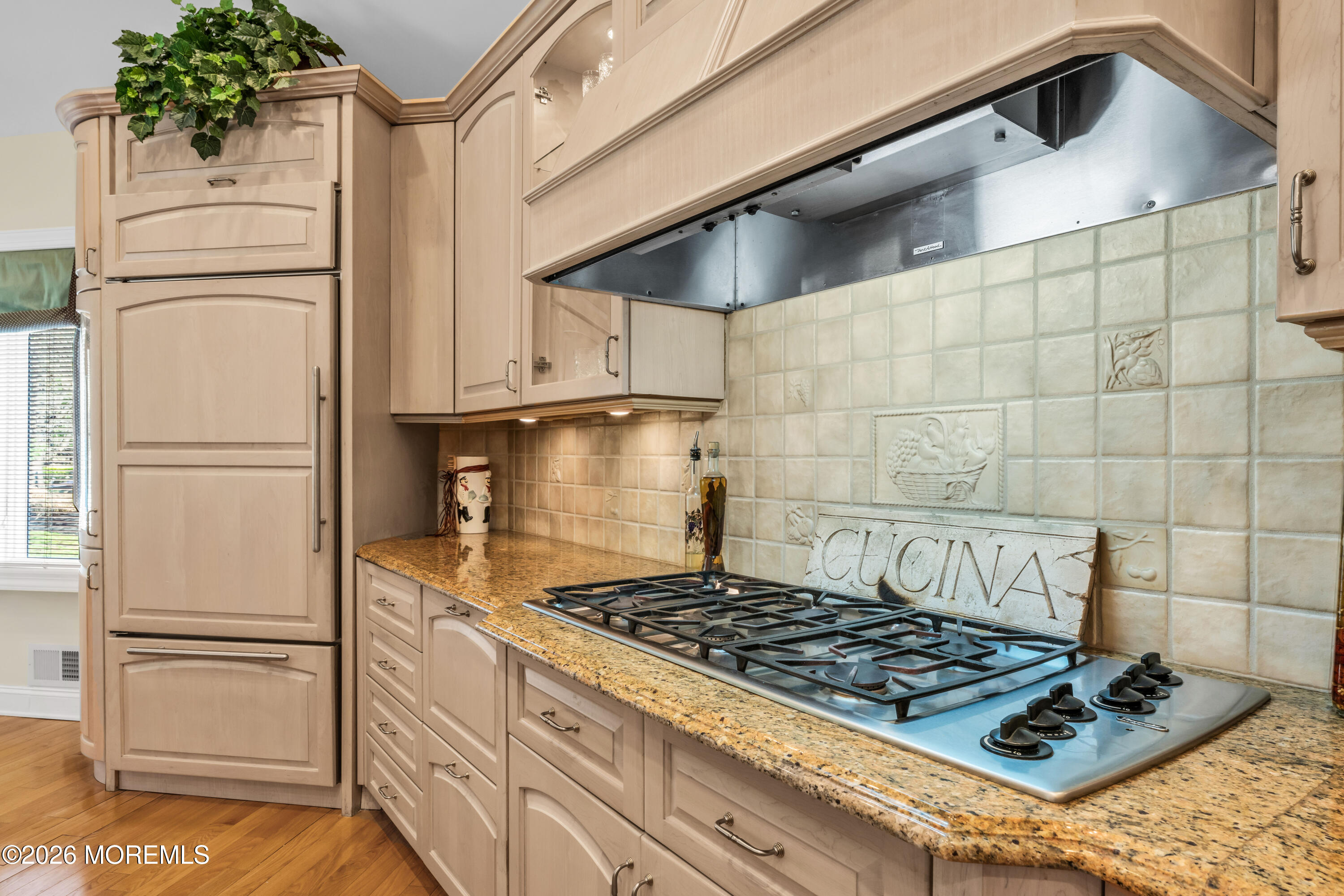 Manalapan, New Jersey, 07726, United States, 5 Bedrooms Bedrooms, ,5 BathroomsBathrooms,Residential,Active,2030061