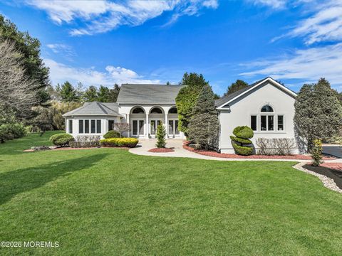 Homes For Sale - 10 Old Cider Mill Road<br/> Manalapan, NJ 07726