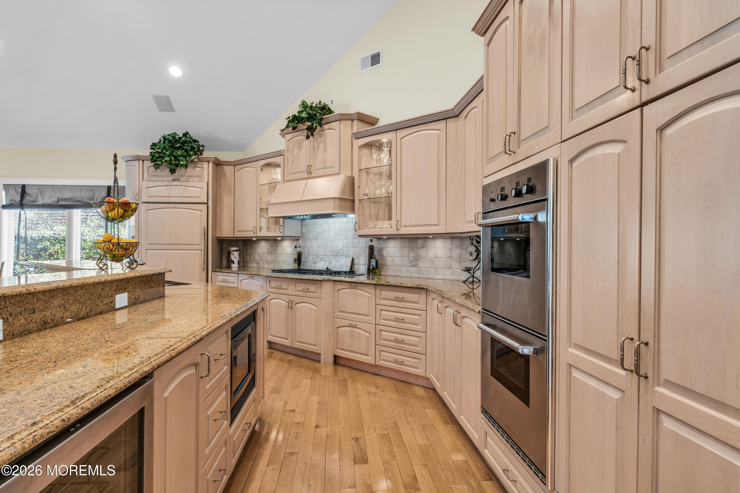 Manalapan, New Jersey, 07726, United States, 5 Bedrooms Bedrooms, ,5 BathroomsBathrooms,Residential,Active,2030061