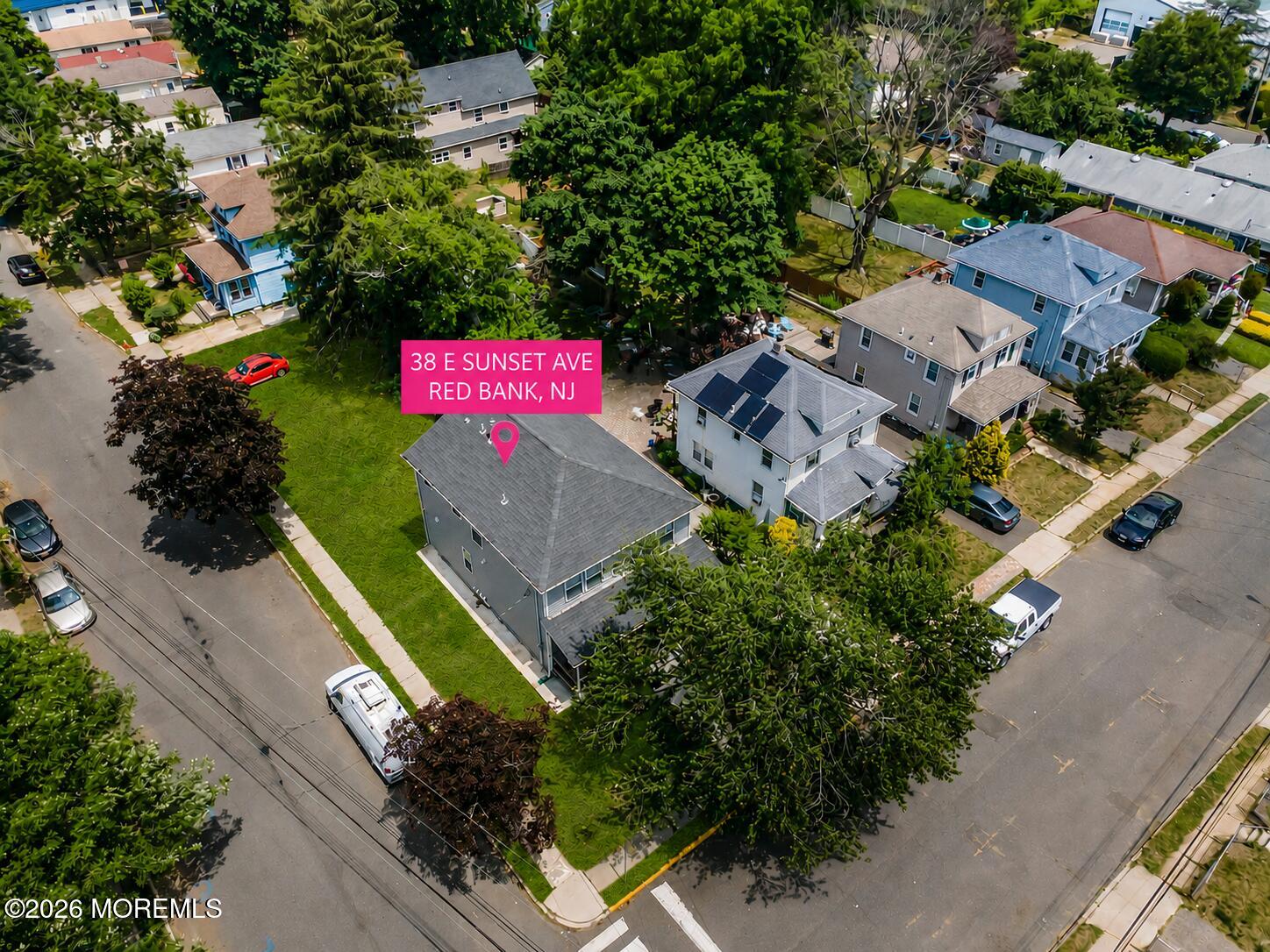 38 E Sunset Avenue E