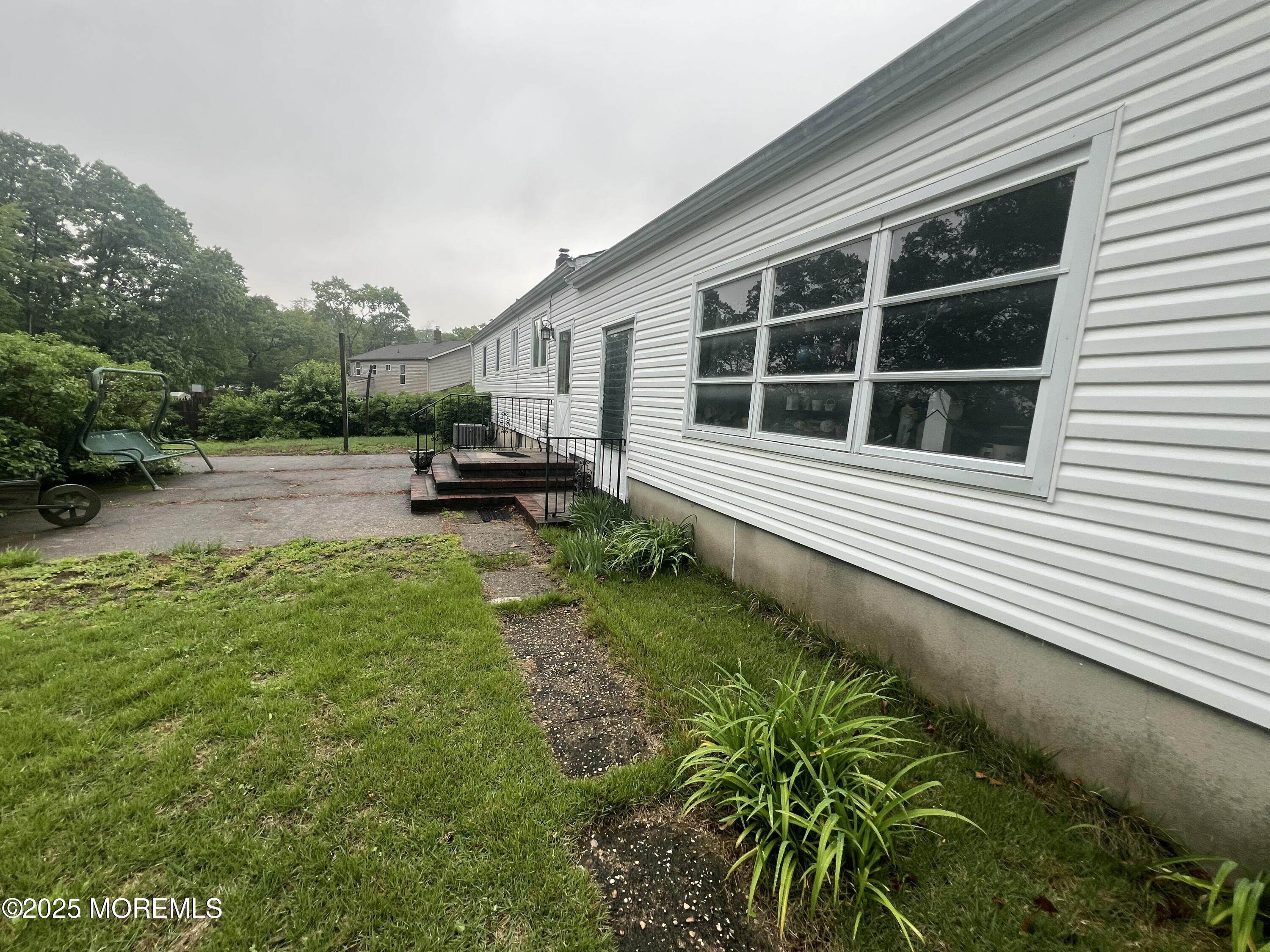 327 Aldrich Road, Howell, New Jersey image 12