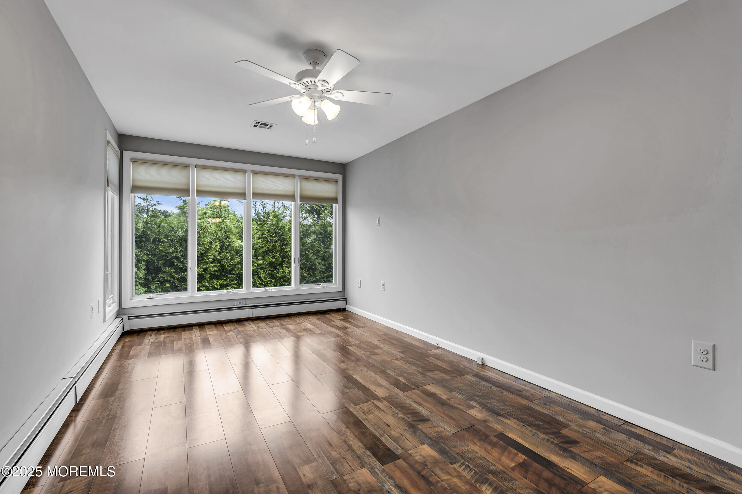 8 Thronbury Court, Toms River, New Jersey image 25