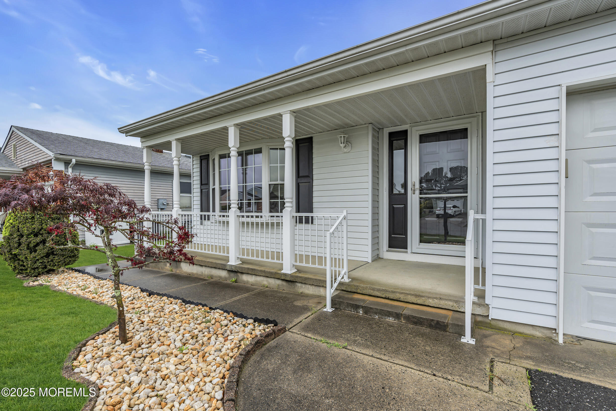 8 Thronbury Court, Toms River, New Jersey image 4