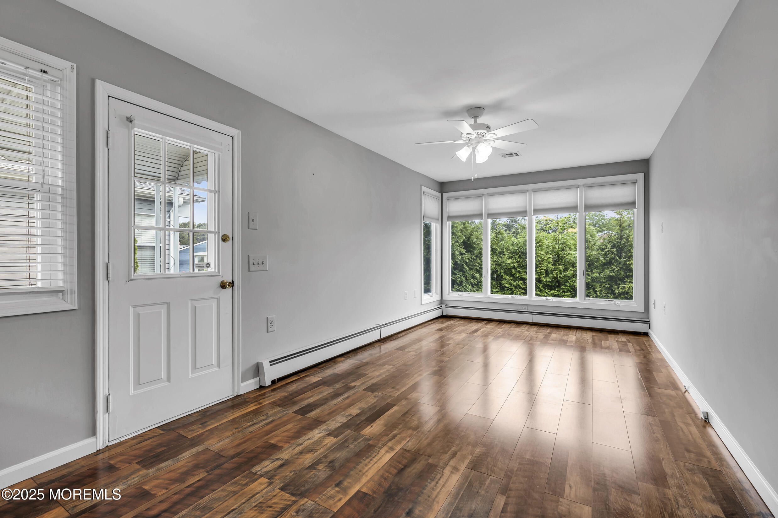 8 Thronbury Court, Toms River, New Jersey image 24