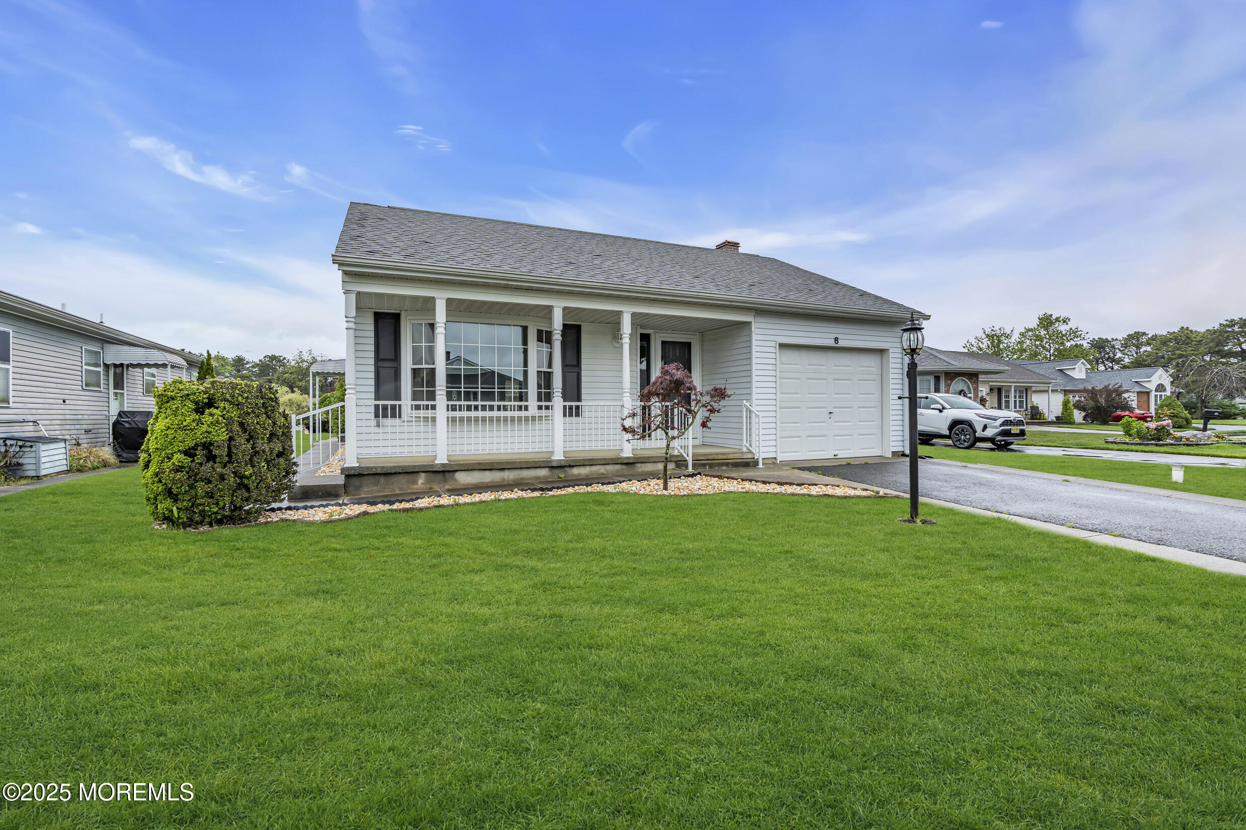 8 Thronbury Court, Toms River, New Jersey image 6