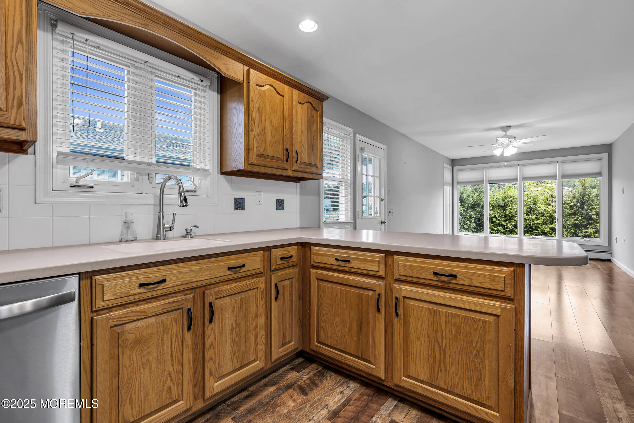 8 Thronbury Court, Toms River, New Jersey image 21
