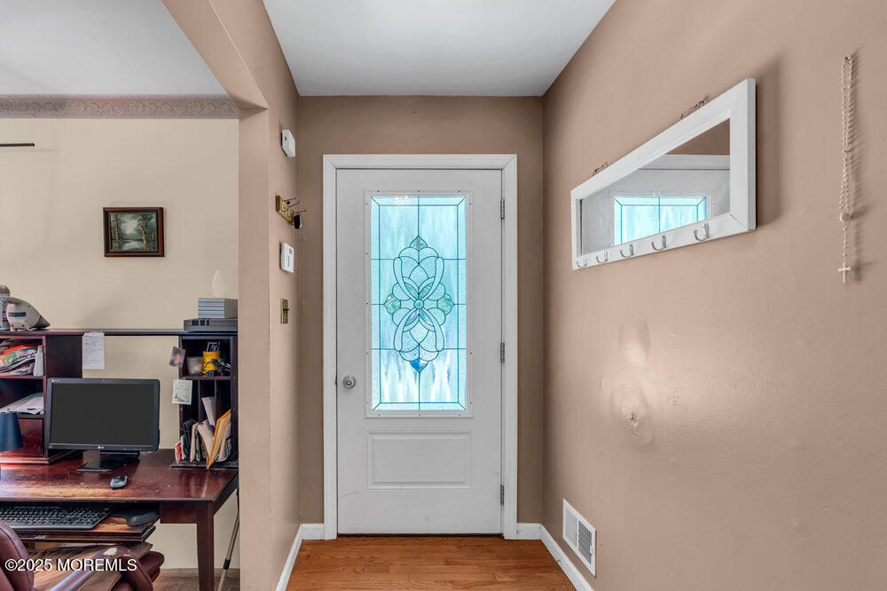 623 Cosy Lane