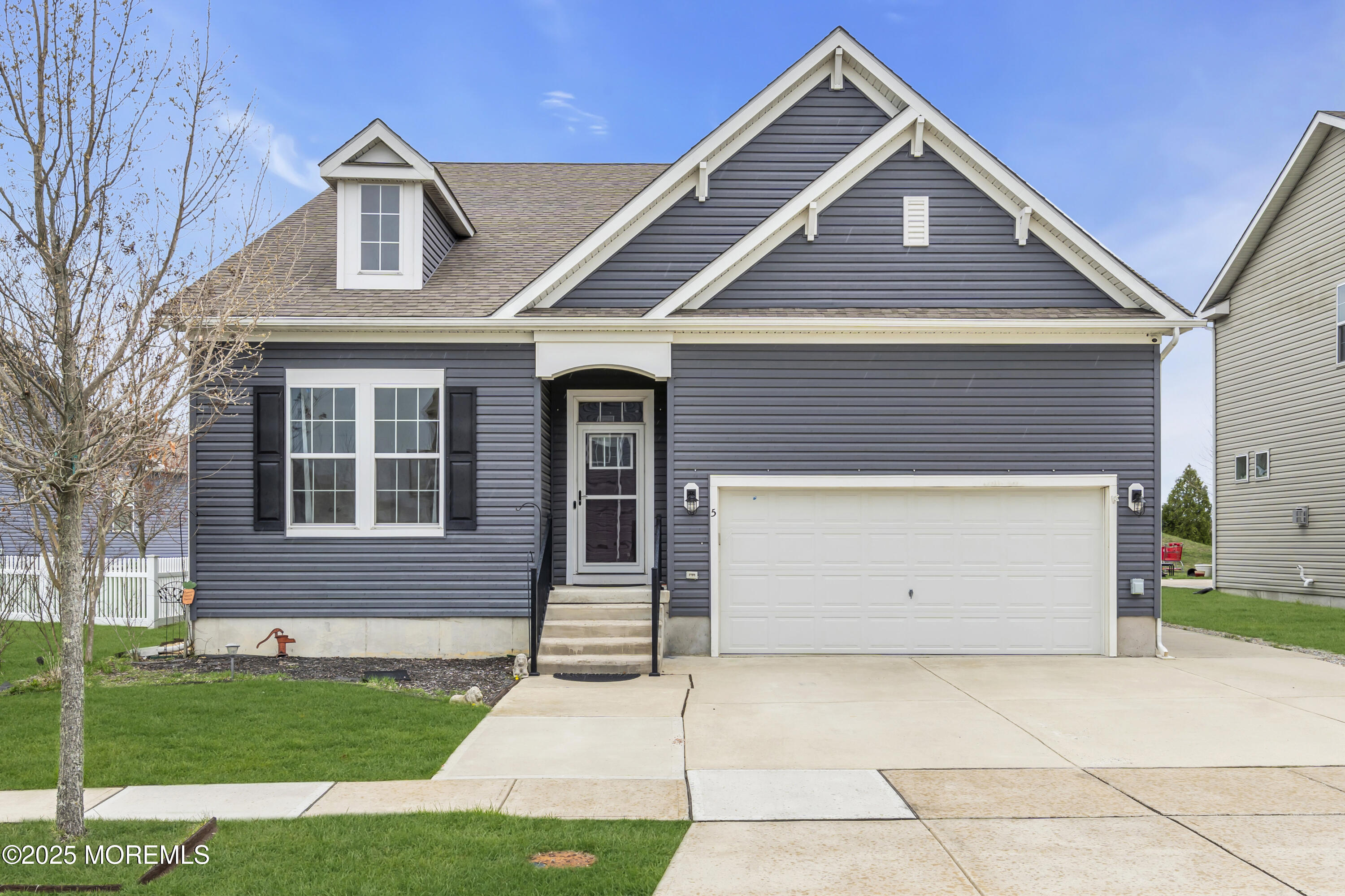 5 Ashburn Avenue, Manahawkin, New Jersey image 1