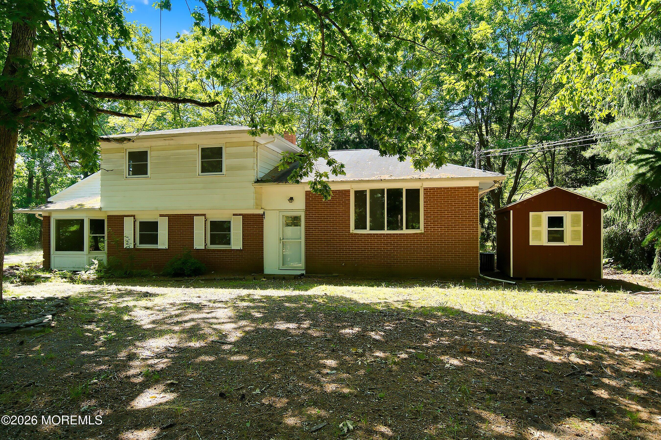 525 Goetz Lane