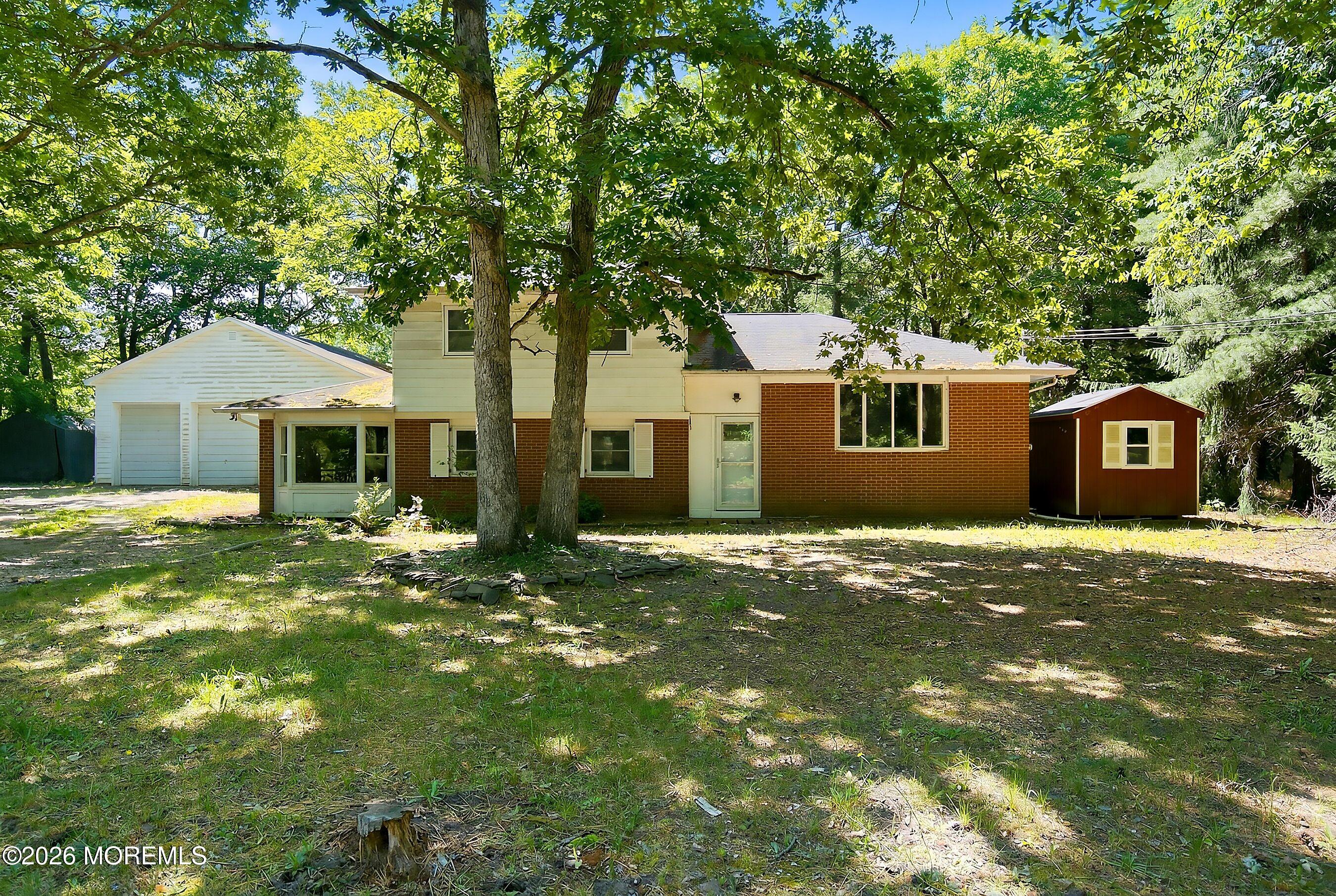 525 Goetz Lane