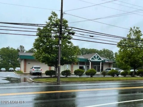Photo for 495 W Veterans Highway