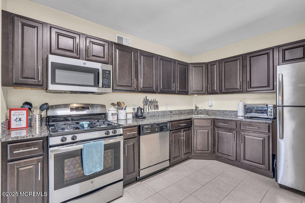 1504 Plymouth Road, North Brunswick, New Jersey image 15