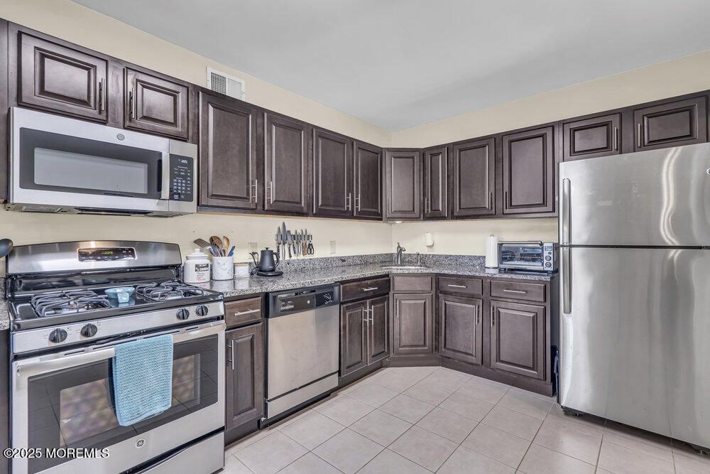 1504 Plymouth Road, North Brunswick, New Jersey image 14