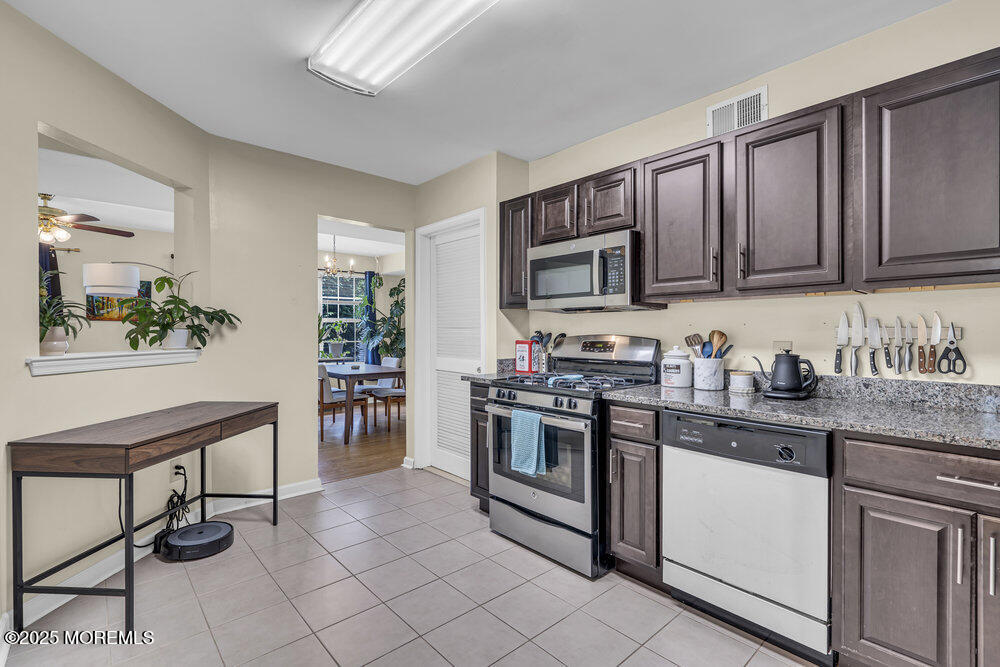 1504 Plymouth Road, North Brunswick, New Jersey image 16